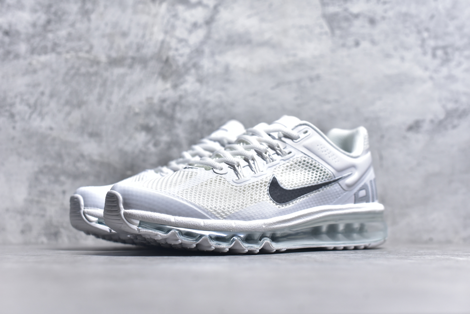 图片[2]-#NK Air Max 2013 经典舒适时尚耐磨透气低帮气垫跑步鞋 携时尚设计闪亮回归 出众有型 采用网眼布细节和运动风无缝覆面 助你保持清爽感受 塑就焕新造型 经典 Flywire 设计搭配经典全掌型 Max Air 缓震配置 缔造出众舒适感和支撑效果实拍调校N版已经零色差零失真 百分百还原实物色彩所见即所得 不存在货不对板色差等低级问题 选购参考实物拍摄 不混卖不参货 只用心做好货严格选品 承诺混一赔十 尺码：35.5 36 36.5 37.5 38 38.5 39 40 40.5 41 42 42.5 43 44 44.5 45 46 46.5-选品中心