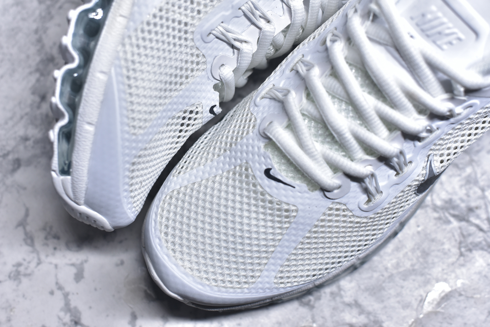图片[8]-#NK Air Max 2013 经典舒适时尚耐磨透气低帮气垫跑步鞋 携时尚设计闪亮回归 出众有型 采用网眼布细节和运动风无缝覆面 助你保持清爽感受 塑就焕新造型 经典 Flywire 设计搭配经典全掌型 Max Air 缓震配置 缔造出众舒适感和支撑效果实拍调校N版已经零色差零失真 百分百还原实物色彩所见即所得 不存在货不对板色差等低级问题 选购参考实物拍摄 不混卖不参货 只用心做好货严格选品 承诺混一赔十 尺码：35.5 36 36.5 37.5 38 38.5 39 40 40.5 41 42 42.5 43 44 44.5 45 46 46.5-选品中心