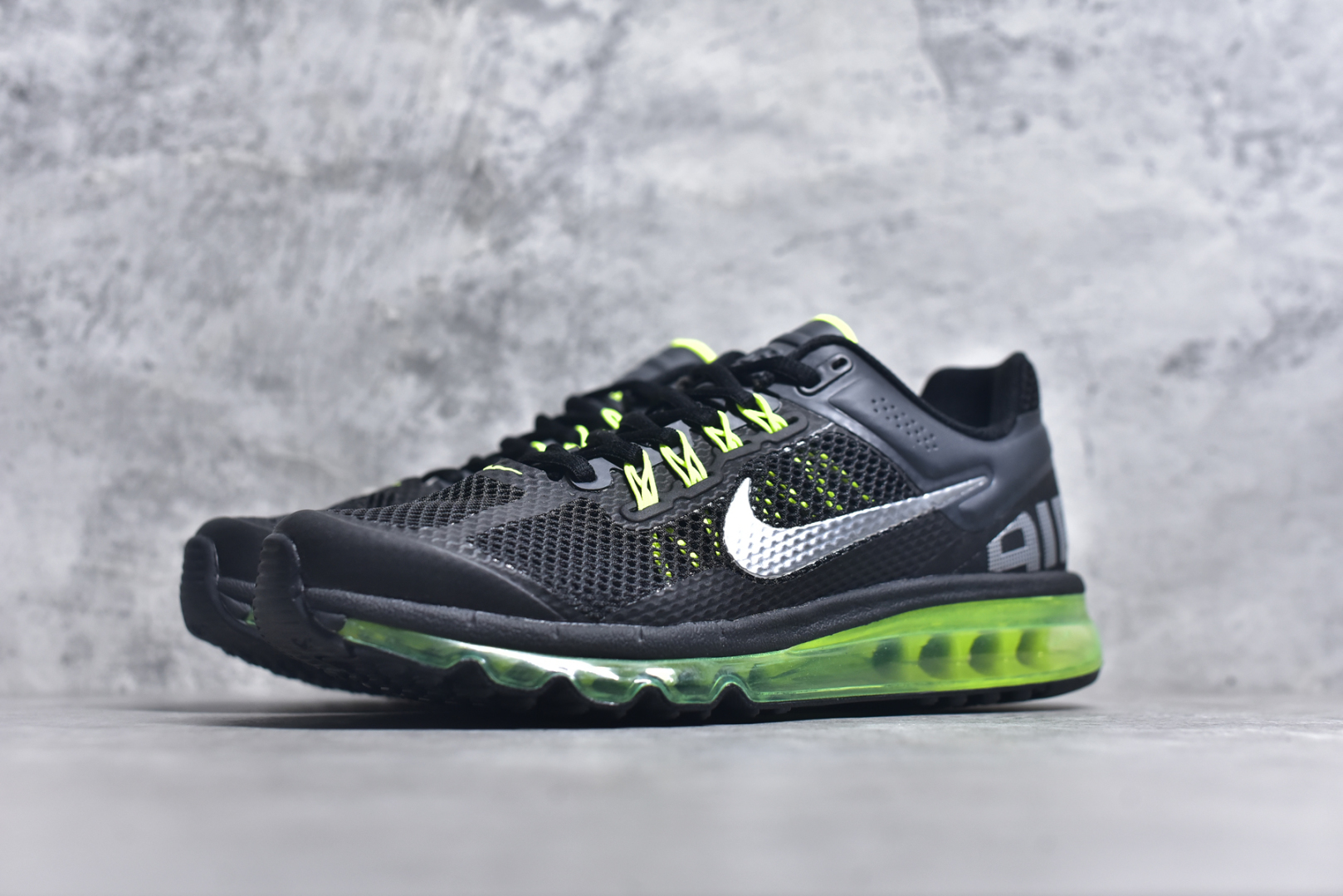 图片[2]-#NK Air Max 2013 经典舒适时尚耐磨透气低帮气垫跑步鞋 携时尚设计闪亮回归 出众有型 采用网眼布细节和运动风无缝覆面 助你保持清爽感受 塑就焕新造型 经典 Flywire 设计搭配经典全掌型 Max Air 缓震配置 缔造出众舒适感和支撑效果实拍调校N版已经零色差零失真 百分百还原实物色彩所见即所得 不存在货不对板色差等低级问题 选购参考实物拍摄 不混卖不参货 只用心做好货严格选品 承诺混一赔十 尺码：35.5 36 36.5 37.5 38 38.5 39 40 40.5 41 42 42.5 43 44 44.5 45 46 46.5-选品中心