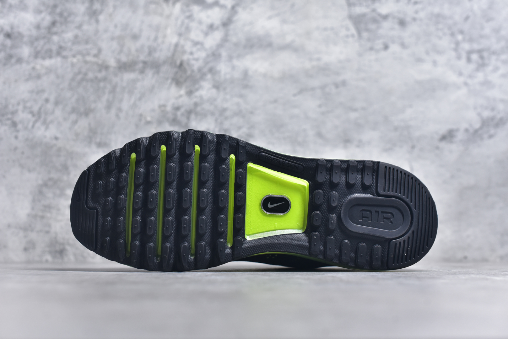 图片[6]-#NK Air Max 2013 经典舒适时尚耐磨透气低帮气垫跑步鞋 携时尚设计闪亮回归 出众有型 采用网眼布细节和运动风无缝覆面 助你保持清爽感受 塑就焕新造型 经典 Flywire 设计搭配经典全掌型 Max Air 缓震配置 缔造出众舒适感和支撑效果实拍调校N版已经零色差零失真 百分百还原实物色彩所见即所得 不存在货不对板色差等低级问题 选购参考实物拍摄 不混卖不参货 只用心做好货严格选品 承诺混一赔十 尺码：35.5 36 36.5 37.5 38 38.5 39 40 40.5 41 42 42.5 43 44 44.5 45 46 46.5-选品中心