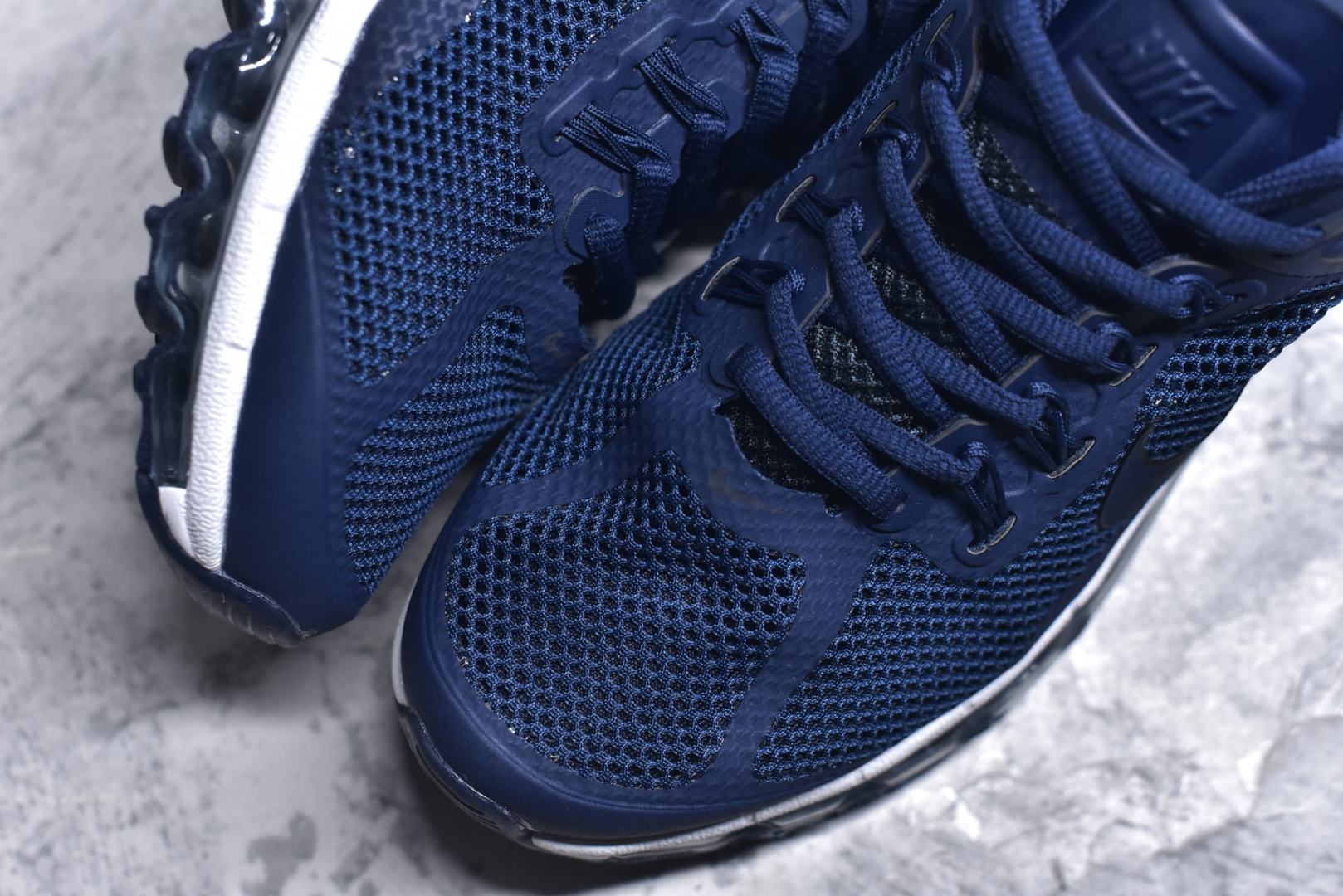 图片[8]-#NK Air Max 2013 经典舒适时尚耐磨透气低帮气垫跑步鞋 携时尚设计闪亮回归 出众有型 采用网眼布细节和运动风无缝覆面 助你保持清爽感受 塑就焕新造型 经典 Flywire 设计搭配经典全掌型 Max Air 缓震配置 缔造出众舒适感和支撑效果实拍调校N版已经零色差零失真 百分百还原实物色彩所见即所得 不存在货不对板色差等低级问题 选购参考实物拍摄 不混卖不参货 只用心做好货严格选品 承诺混一赔十 尺码：35.5 36 36.5 37.5 38 38.5 39 40 40.5 41 42 42.5 43 44 44.5 45 46 46.5-选品中心