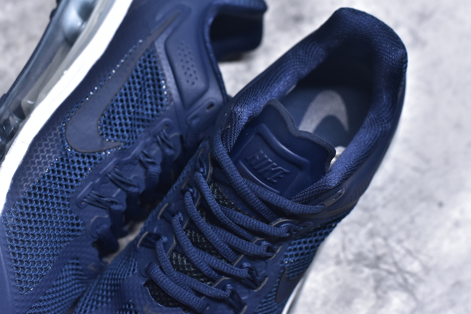 图片[9]-#NK Air Max 2013 经典舒适时尚耐磨透气低帮气垫跑步鞋 携时尚设计闪亮回归 出众有型 采用网眼布细节和运动风无缝覆面 助你保持清爽感受 塑就焕新造型 经典 Flywire 设计搭配经典全掌型 Max Air 缓震配置 缔造出众舒适感和支撑效果实拍调校N版已经零色差零失真 百分百还原实物色彩所见即所得 不存在货不对板色差等低级问题 选购参考实物拍摄 不混卖不参货 只用心做好货严格选品 承诺混一赔十 尺码：35.5 36 36.5 37.5 38 38.5 39 40 40.5 41 42 42.5 43 44 44.5 45 46 46.5-选品中心