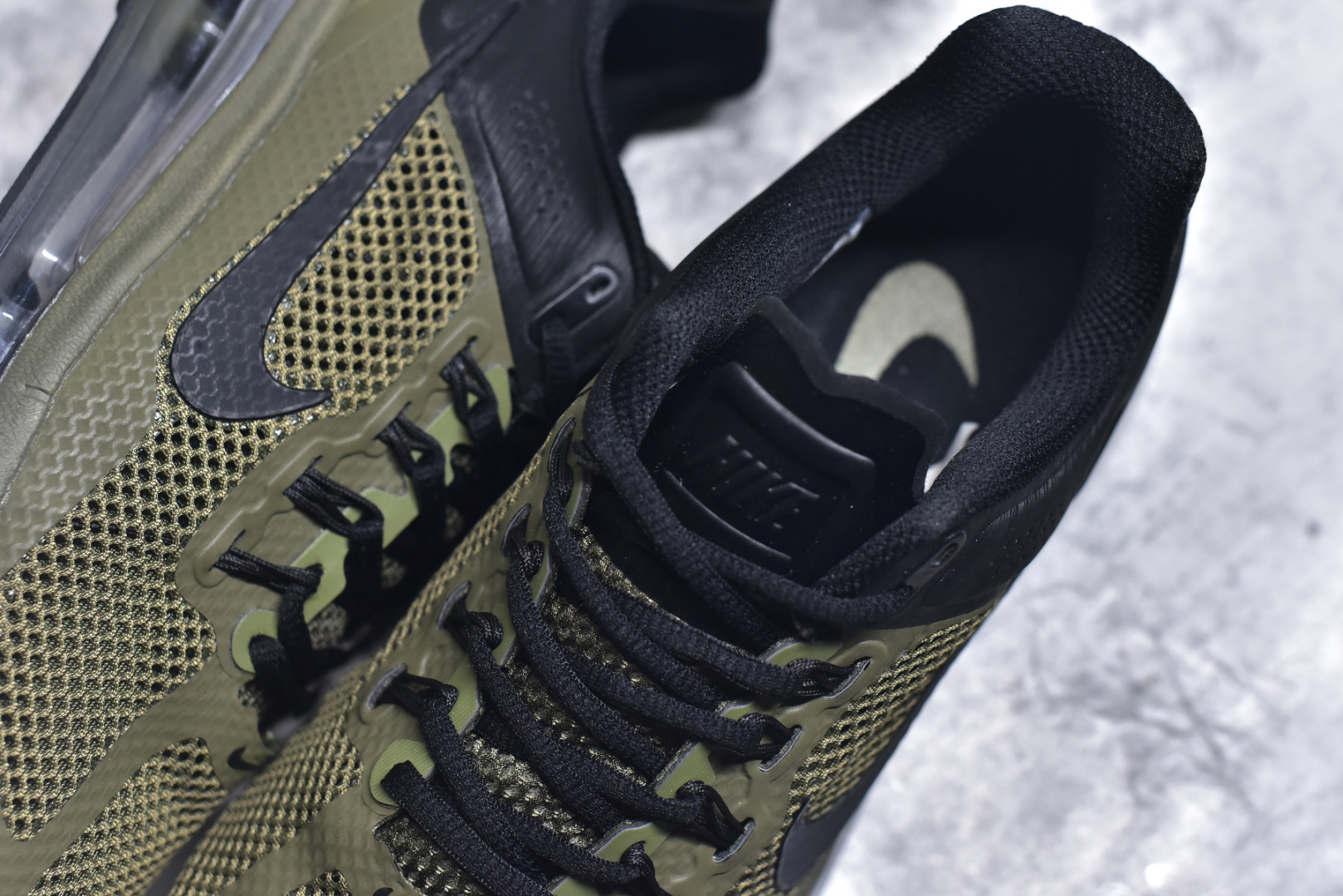 图片[9]-#NK Air Max 2013 经典舒适时尚耐磨透气低帮气垫跑步鞋 携时尚设计闪亮回归 出众有型 采用网眼布细节和运动风无缝覆面 助你保持清爽感受 塑就焕新造型 经典 Flywire 设计搭配经典全掌型 Max Air 缓震配置 缔造出众舒适感和支撑效果实拍调校N版已经零色差零失真 百分百还原实物色彩所见即所得 不存在货不对板色差等低级问题 选购参考实物拍摄 不混卖不参货 只用心做好货严格选品 承诺混一赔十 尺码：35.5 36 36.5 37.5 38 38.5 39 40 40.5 41 42 42.5 43 44 44.5 45 46 46.5-选品中心