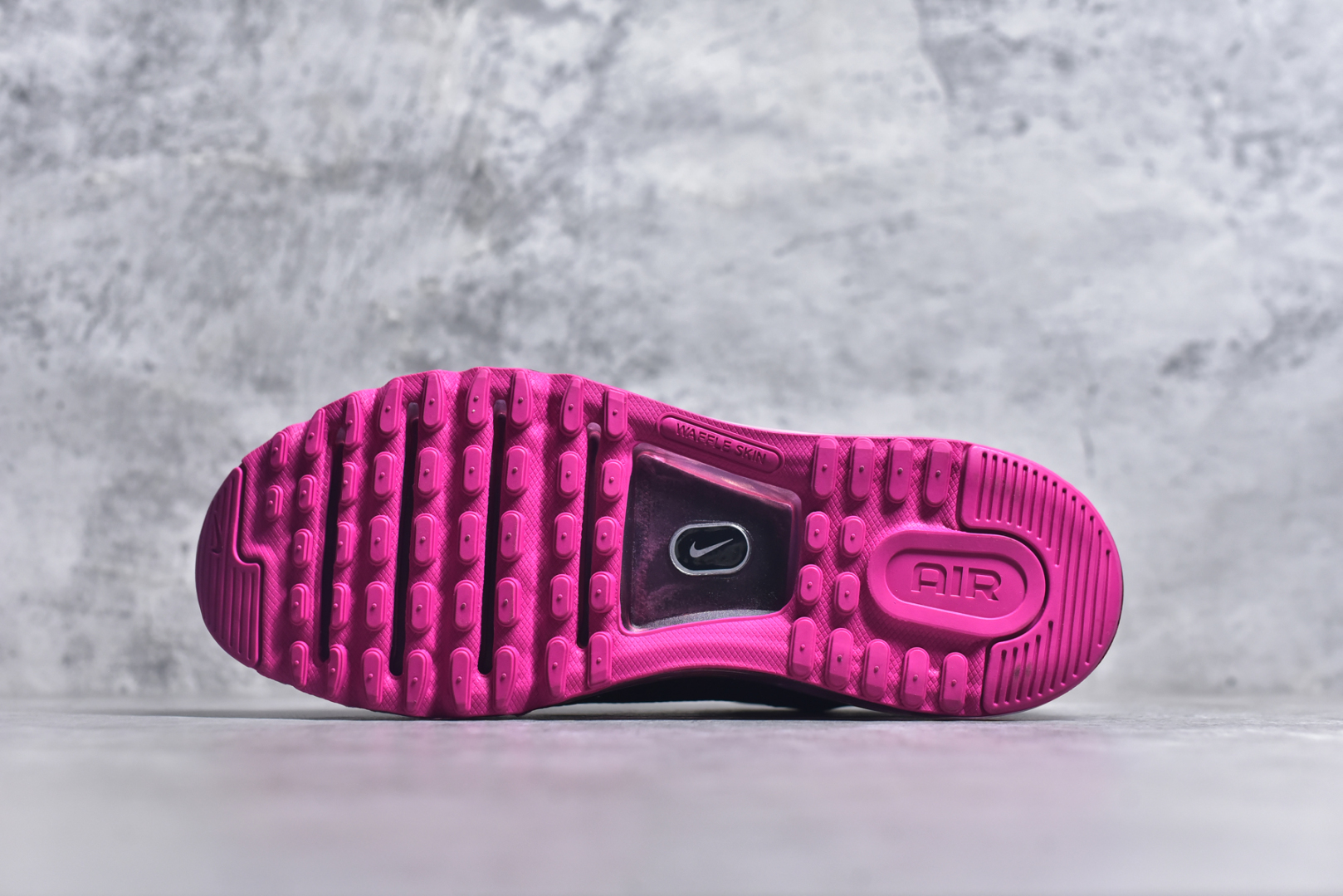 图片[6]-#NK Air Max 2013 经典舒适时尚耐磨透气低帮气垫跑步鞋 携时尚设计闪亮回归 出众有型 采用网眼布细节和运动风无缝覆面 助你保持清爽感受 塑就焕新造型 经典 Flywire 设计搭配经典全掌型 Max Air 缓震配置 缔造出众舒适感和支撑效果实拍调校N版已经零色差零失真 百分百还原实物色彩所见即所得 不存在货不对板色差等低级问题 选购参考实物拍摄 不混卖不参货 只用心做好货严格选品 承诺混一赔十 尺码：35.5 36 36.5 37.5 38 38.5 39 40 40.5 41 42 42.5 43 44 44.5 45 46 46.5-选品中心