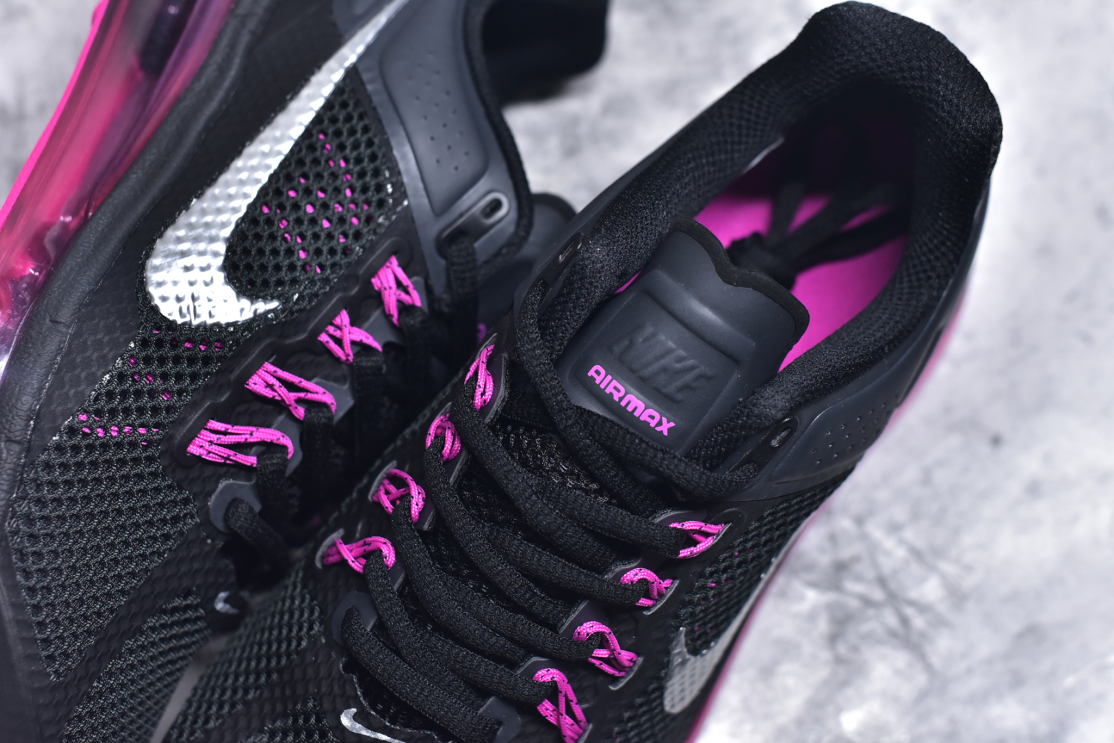 图片[9]-#NK Air Max 2013 经典舒适时尚耐磨透气低帮气垫跑步鞋 携时尚设计闪亮回归 出众有型 采用网眼布细节和运动风无缝覆面 助你保持清爽感受 塑就焕新造型 经典 Flywire 设计搭配经典全掌型 Max Air 缓震配置 缔造出众舒适感和支撑效果实拍调校N版已经零色差零失真 百分百还原实物色彩所见即所得 不存在货不对板色差等低级问题 选购参考实物拍摄 不混卖不参货 只用心做好货严格选品 承诺混一赔十 尺码：35.5 36 36.5 37.5 38 38.5 39 40 40.5 41 42 42.5 43 44 44.5 45 46 46.5-选品中心