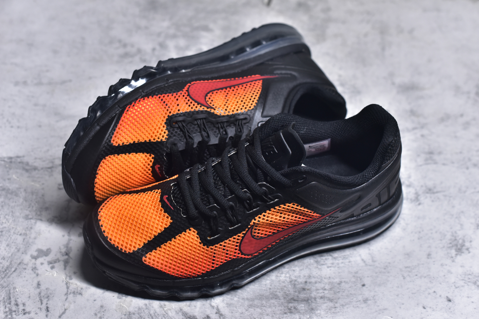 图片[7]-#NK Air Max 2013 经典舒适时尚耐磨透气低帮气垫跑步鞋 携时尚设计闪亮回归 出众有型 采用网眼布细节和运动风无缝覆面 助你保持清爽感受 塑就焕新造型 经典 Flywire 设计搭配经典全掌型 Max Air 缓震配置 缔造出众舒适感和支撑效果实拍调校N版已经零色差零失真 百分百还原实物色彩所见即所得 不存在货不对板色差等低级问题 选购参考实物拍摄 不混卖不参货 只用心做好货严格选品 承诺混一赔十 尺码：35.5 36 36.5 37.5 38 38.5 39 40 40.5 41 42 42.5 43 44 44.5 45 46 46.5-选品中心