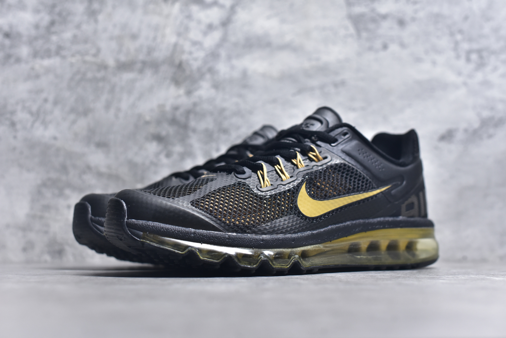 图片[2]-#NK Air Max 2013 经典舒适时尚耐磨透气低帮气垫跑步鞋 携时尚设计闪亮回归 出众有型 采用网眼布细节和运动风无缝覆面 助你保持清爽感受 塑就焕新造型 经典 Flywire 设计搭配经典全掌型 Max Air 缓震配置 缔造出众舒适感和支撑效果实拍调校N版已经零色差零失真 百分百还原实物色彩所见即所得 不存在货不对板色差等低级问题 选购参考实物拍摄 不混卖不参货 只用心做好货严格选品 承诺混一赔十 尺码：35.5 36 36.5 37.5 38 38.5 39 40 40.5 41 42 42.5 43 44 44.5 45 46 46.5-选品中心