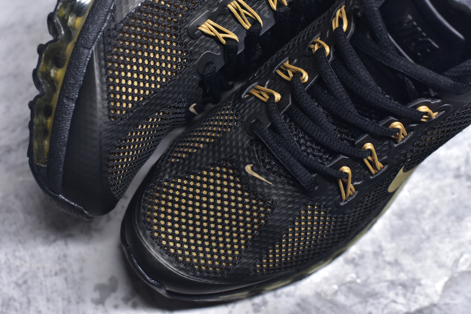 图片[8]-#NK Air Max 2013 经典舒适时尚耐磨透气低帮气垫跑步鞋 携时尚设计闪亮回归 出众有型 采用网眼布细节和运动风无缝覆面 助你保持清爽感受 塑就焕新造型 经典 Flywire 设计搭配经典全掌型 Max Air 缓震配置 缔造出众舒适感和支撑效果实拍调校N版已经零色差零失真 百分百还原实物色彩所见即所得 不存在货不对板色差等低级问题 选购参考实物拍摄 不混卖不参货 只用心做好货严格选品 承诺混一赔十 尺码：35.5 36 36.5 37.5 38 38.5 39 40 40.5 41 42 42.5 43 44 44.5 45 46 46.5-选品中心