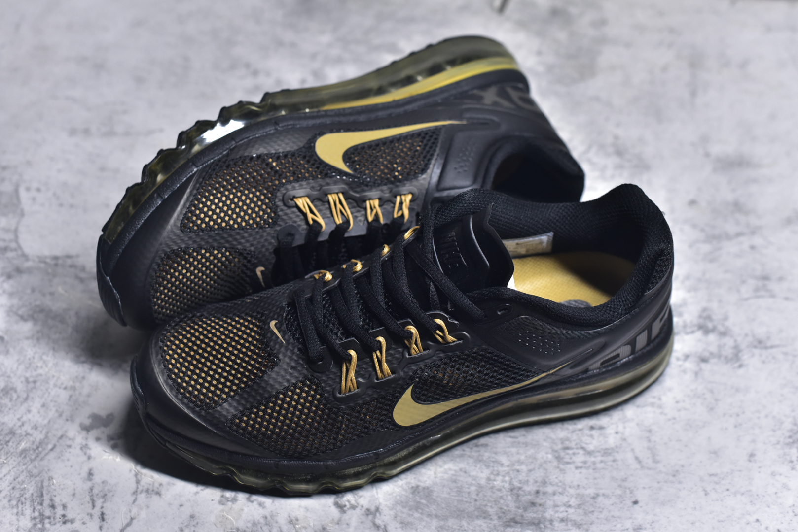 图片[7]-#NK Air Max 2013 经典舒适时尚耐磨透气低帮气垫跑步鞋 携时尚设计闪亮回归 出众有型 采用网眼布细节和运动风无缝覆面 助你保持清爽感受 塑就焕新造型 经典 Flywire 设计搭配经典全掌型 Max Air 缓震配置 缔造出众舒适感和支撑效果实拍调校N版已经零色差零失真 百分百还原实物色彩所见即所得 不存在货不对板色差等低级问题 选购参考实物拍摄 不混卖不参货 只用心做好货严格选品 承诺混一赔十 尺码：35.5 36 36.5 37.5 38 38.5 39 40 40.5 41 42 42.5 43 44 44.5 45 46 46.5-选品中心