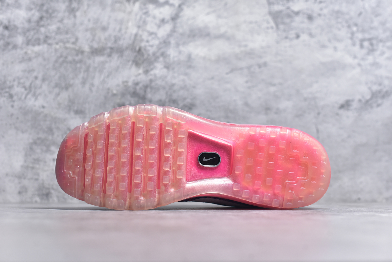 图片[6]-#NK Air Max 2013 经典舒适时尚耐磨透气低帮气垫跑步鞋 携时尚设计闪亮回归 出众有型 采用网眼布细节和运动风无缝覆面 助你保持清爽感受 塑就焕新造型 经典 Flywire 设计搭配经典全掌型 Max Air 缓震配置 缔造出众舒适感和支撑效果实拍调校N版已经零色差零失真 百分百还原实物色彩所见即所得 不存在货不对板色差等低级问题 选购参考实物拍摄 不混卖不参货 只用心做好货严格选品 承诺混一赔十 尺码：35.5 36 36.5 37.5 38 38.5 39 40 40.5 41 42 42.5 43 44 44.5 45 46 46.5-选品中心