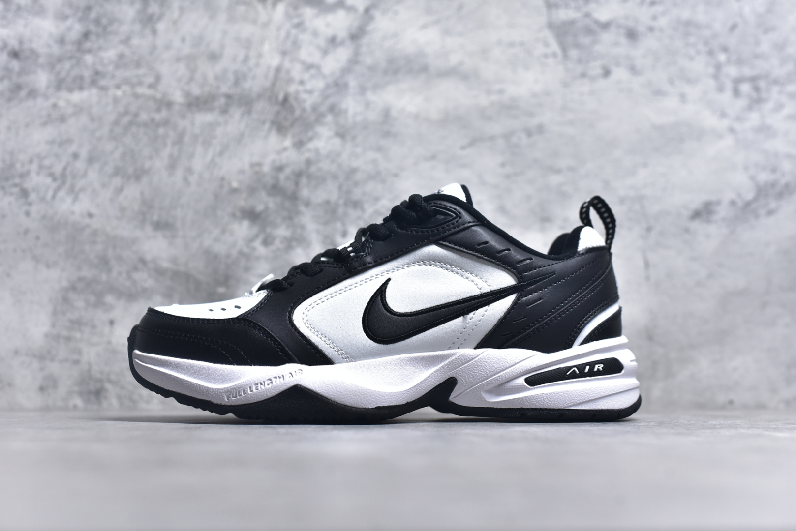 #NK Air Monarch IV M2K Tekno 复古潮流老爹鞋 优质皮革打造鞋面 夸张流线极符 风靡老爹元素 外形延续当下潮流得未来感老爹鞋 设计干净配色风格也带有浓郁的复古感受 极为独特 货号：415445 尺码：36 36.5 37.5 38 38.5 39 40 40.5 41 42 42.5 43 44 44.5 45-选品中心