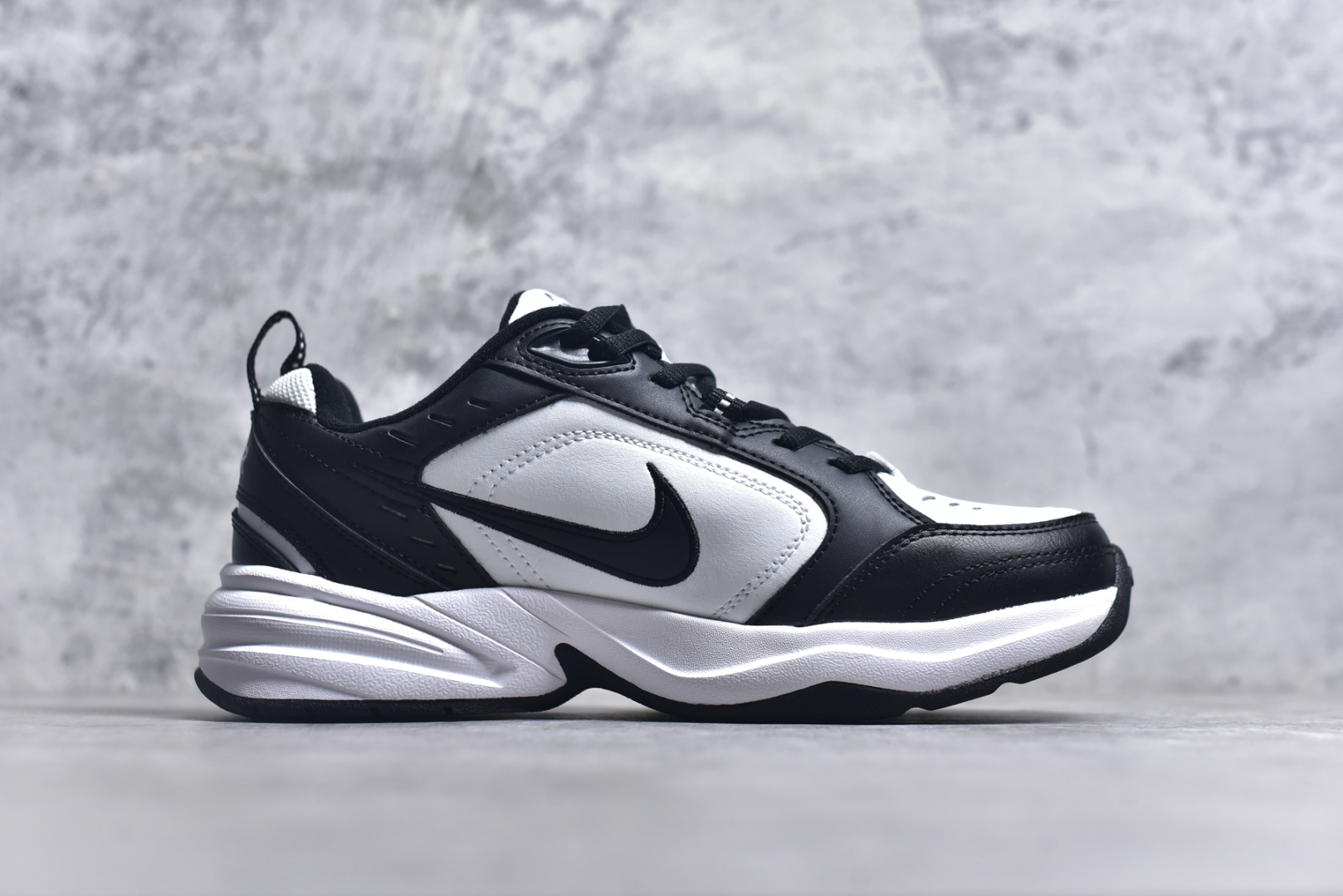 图片[3]-#NK Air Monarch IV M2K Tekno 复古潮流老爹鞋 优质皮革打造鞋面 夸张流线极符 风靡老爹元素 外形延续当下潮流得未来感老爹鞋 设计干净配色风格也带有浓郁的复古感受 极为独特 货号：415445 尺码：36 36.5 37.5 38 38.5 39 40 40.5 41 42 42.5 43 44 44.5 45-选品中心