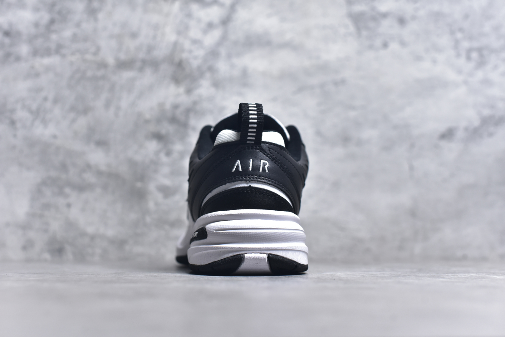 图片[5]-#NK Air Monarch IV M2K Tekno 复古潮流老爹鞋 优质皮革打造鞋面 夸张流线极符 风靡老爹元素 外形延续当下潮流得未来感老爹鞋 设计干净配色风格也带有浓郁的复古感受 极为独特 货号：415445 尺码：36 36.5 37.5 38 38.5 39 40 40.5 41 42 42.5 43 44 44.5 45-选品中心