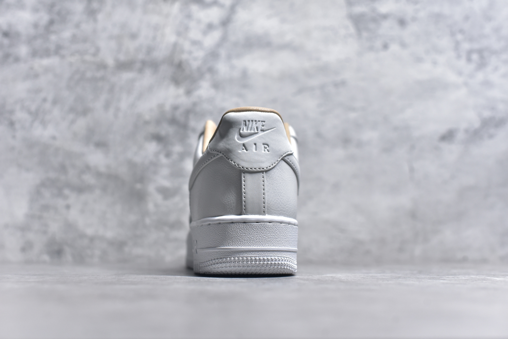 图片[5]-#Nike Air Force 1 Low 07 白原楦头原纸板 打造纯正低帮空军版型专注外贸渠道 全掌内置蜂窝气垫 原盒配件 原厂中底钢印、拉帮完美 货号：IB1406 111 尺码：36 36.5 37.5 38 38.5 39 40 40.5 41 42 42.5 43 44 44.5 45-选品中心