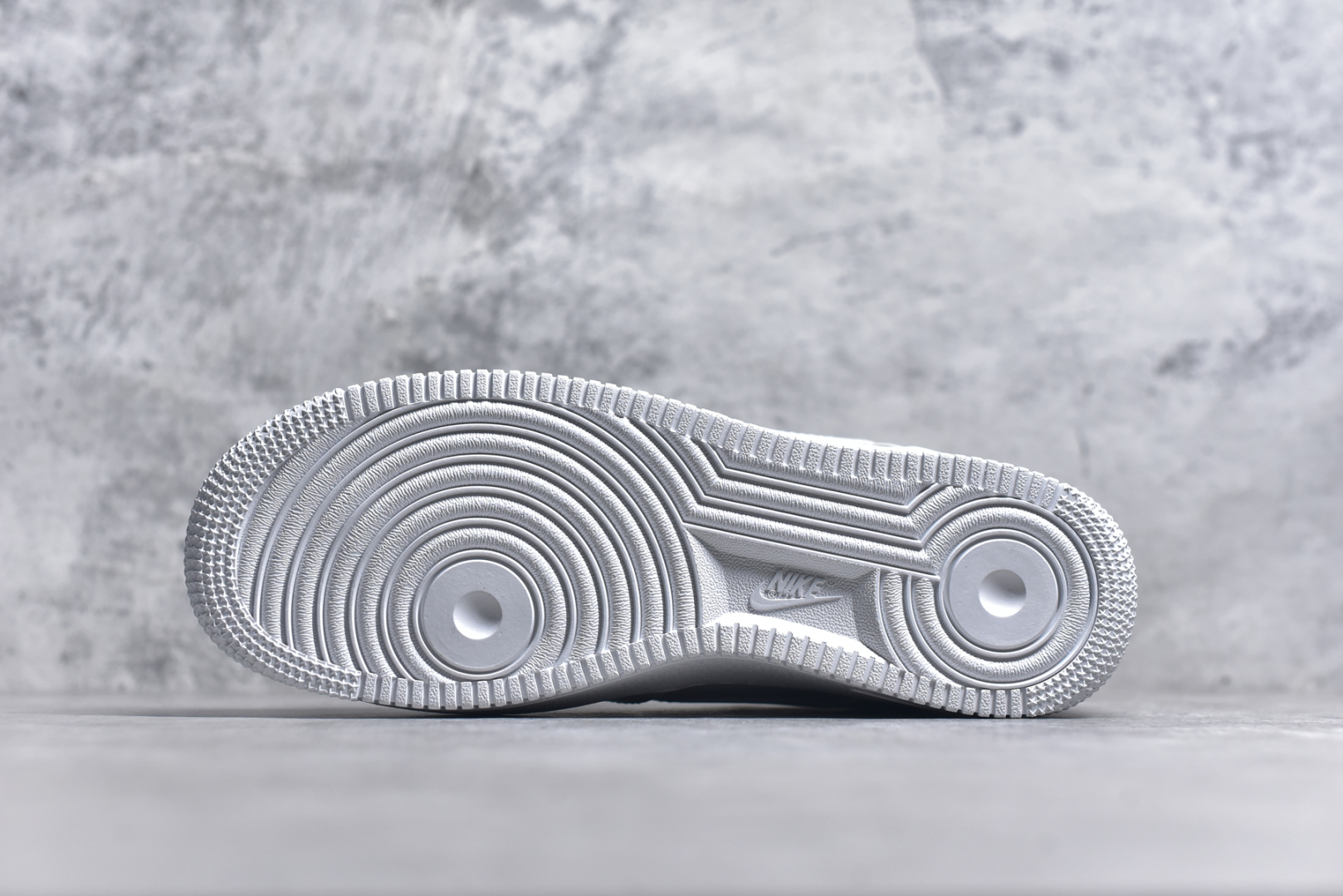 图片[6]-#Nike Air Force 1 Low 07 白原楦头原纸板 打造纯正低帮空军版型专注外贸渠道 全掌内置蜂窝气垫 原盒配件 原厂中底钢印、拉帮完美 货号：IB1406 111 尺码：36 36.5 37.5 38 38.5 39 40 40.5 41 42 42.5 43 44 44.5 45-选品中心