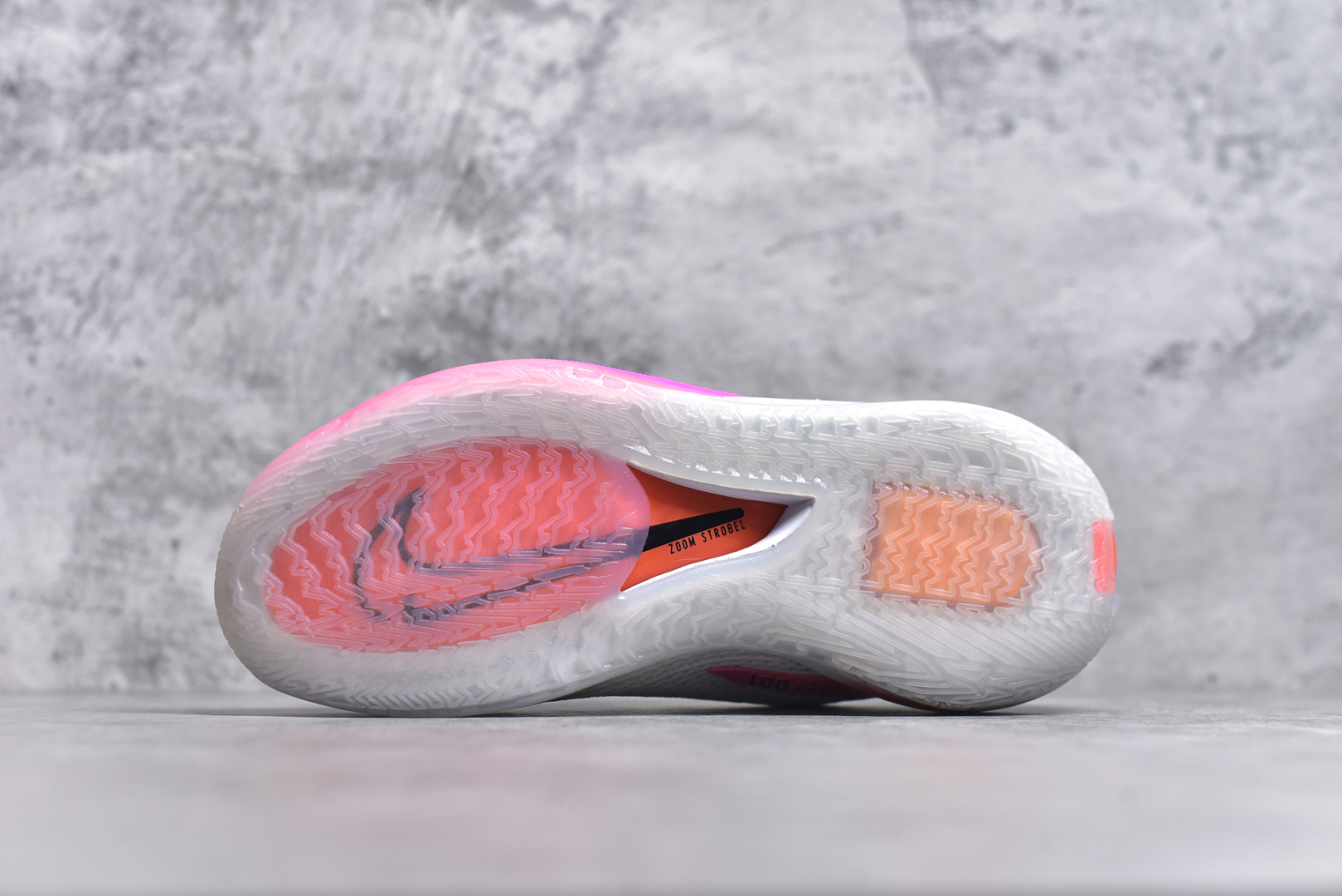 图片[6]-#公司级别 NK AIR ZOOM G.T. CUT 实战篮球鞋 全掌REACT+ZOOM STROBEL+后跟ZOOM 离地面更近的设计提供更快的反应速度 轻质双层网质鞋面 鞋面部分区域加强提供更好的控制力 低密度材料制成的鞋舌轻质舒适 后跟处分别配有“GT”字样和全新的鞋款系列Logo 尺码：36 36.5 37.5 38 38.5 39 40 40.5 41 42 42.5 43 44 44.5 45 46-选品中心