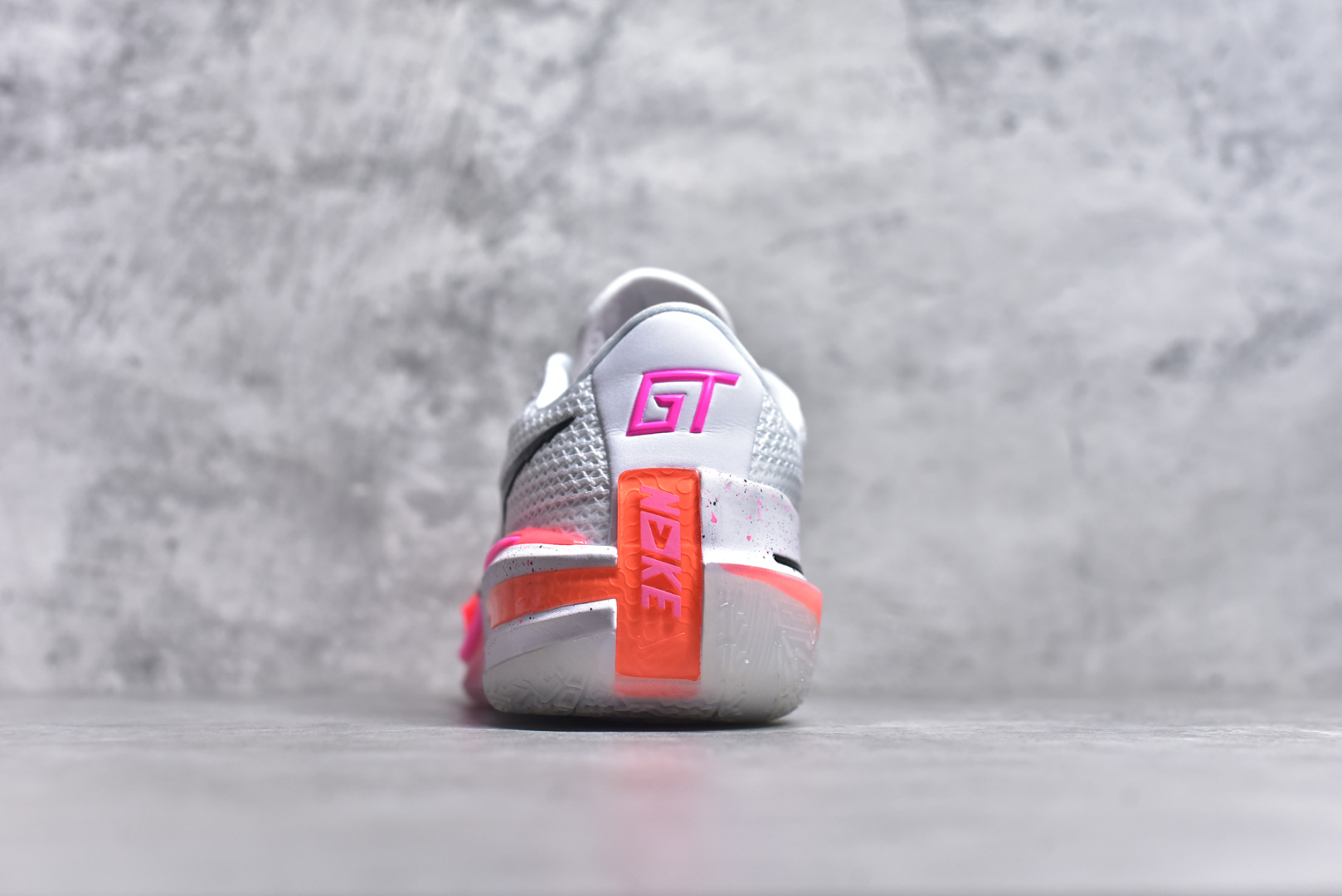 图片[5]-#公司级别 NK AIR ZOOM G.T. CUT 实战篮球鞋 全掌REACT+ZOOM STROBEL+后跟ZOOM 离地面更近的设计提供更快的反应速度 轻质双层网质鞋面 鞋面部分区域加强提供更好的控制力 低密度材料制成的鞋舌轻质舒适 后跟处分别配有“GT”字样和全新的鞋款系列Logo 尺码：36 36.5 37.5 38 38.5 39 40 40.5 41 42 42.5 43 44 44.5 45 46-选品中心