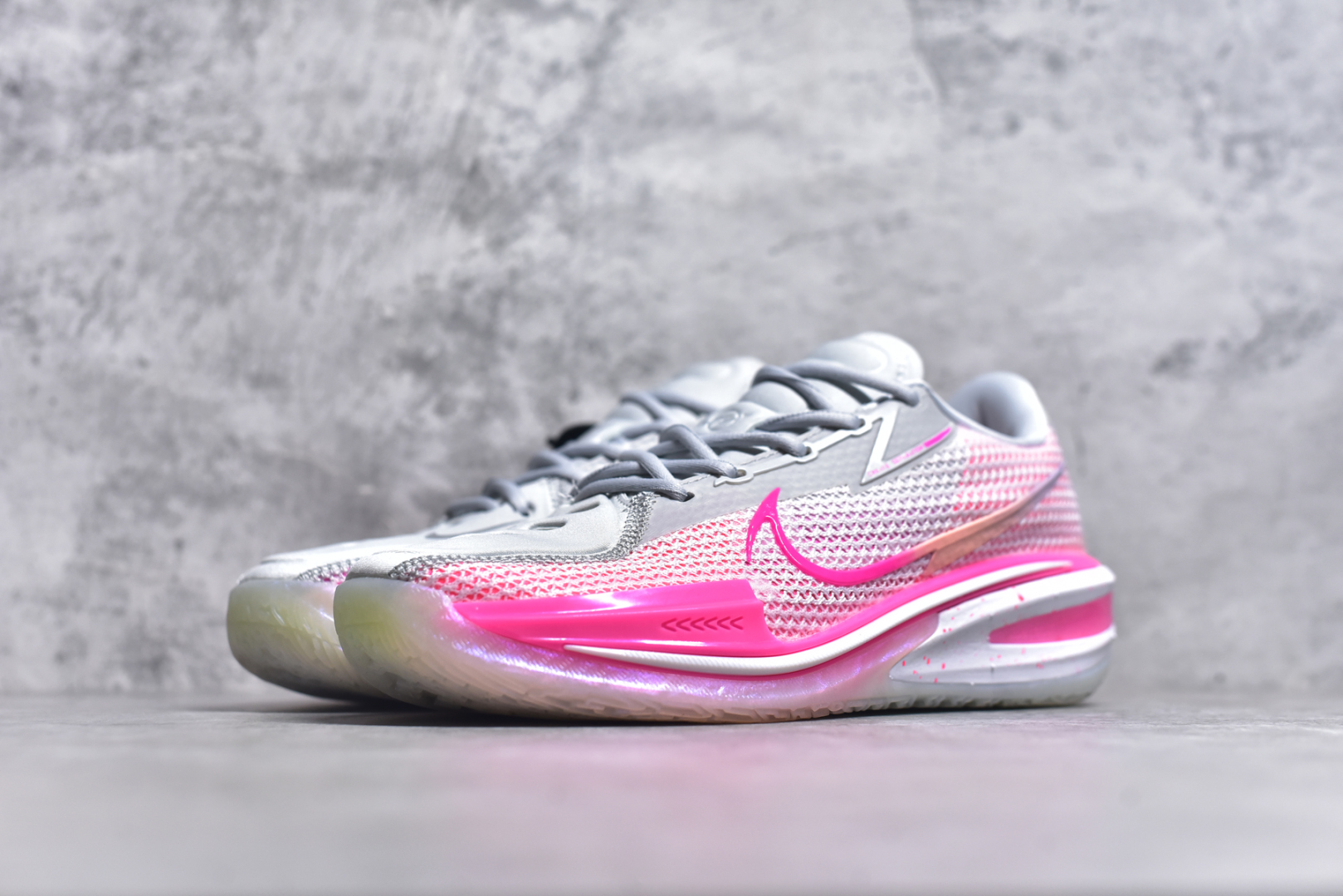 图片[2]-#公司级别 NK AIR ZOOM G.T. CUT 实战篮球鞋 全掌REACT+ZOOM STROBEL+后跟ZOOM 离地面更近的设计提供更快的反应速度 轻质双层网质鞋面 鞋面部分区域加强提供更好的控制力 低密度材料制成的鞋舌轻质舒适 后跟处分别配有“GT”字样和全新的鞋款系列Logo 尺码：36 36.5 37.5 38 38.5 39 40 40.5 41 42 42.5 43 44 44.5 45 46-选品中心