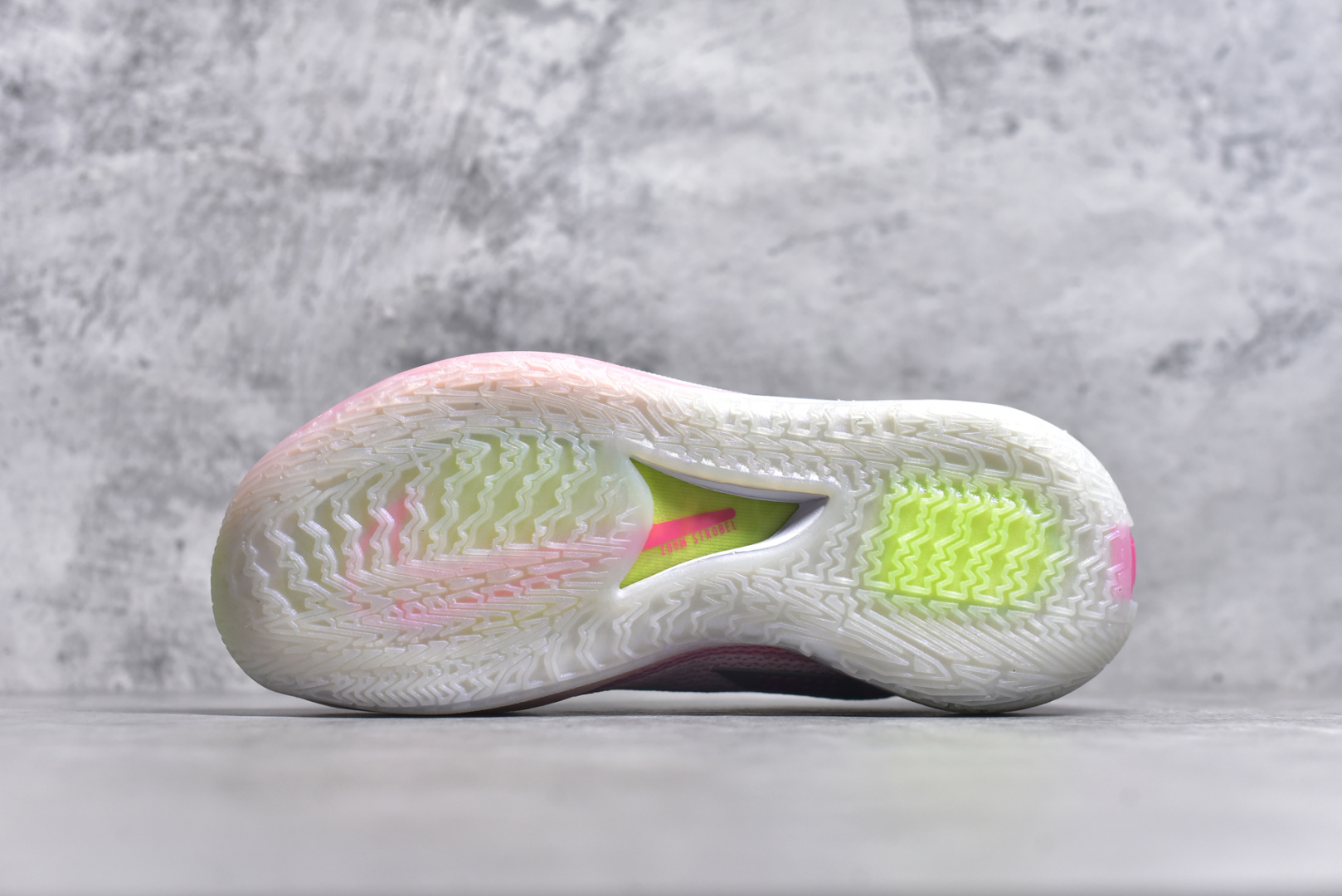 图片[6]-#公司级别 NK AIR ZOOM G.T. CUT 实战篮球鞋 全掌REACT+ZOOM STROBEL+后跟ZOOM 离地面更近的设计提供更快的反应速度 轻质双层网质鞋面 鞋面部分区域加强提供更好的控制力 低密度材料制成的鞋舌轻质舒适 后跟处分别配有“GT”字样和全新的鞋款系列Logo 尺码：36 36.5 37.5 38 38.5 39 40 40.5 41 42 42.5 43 44 44.5 45 46-选品中心