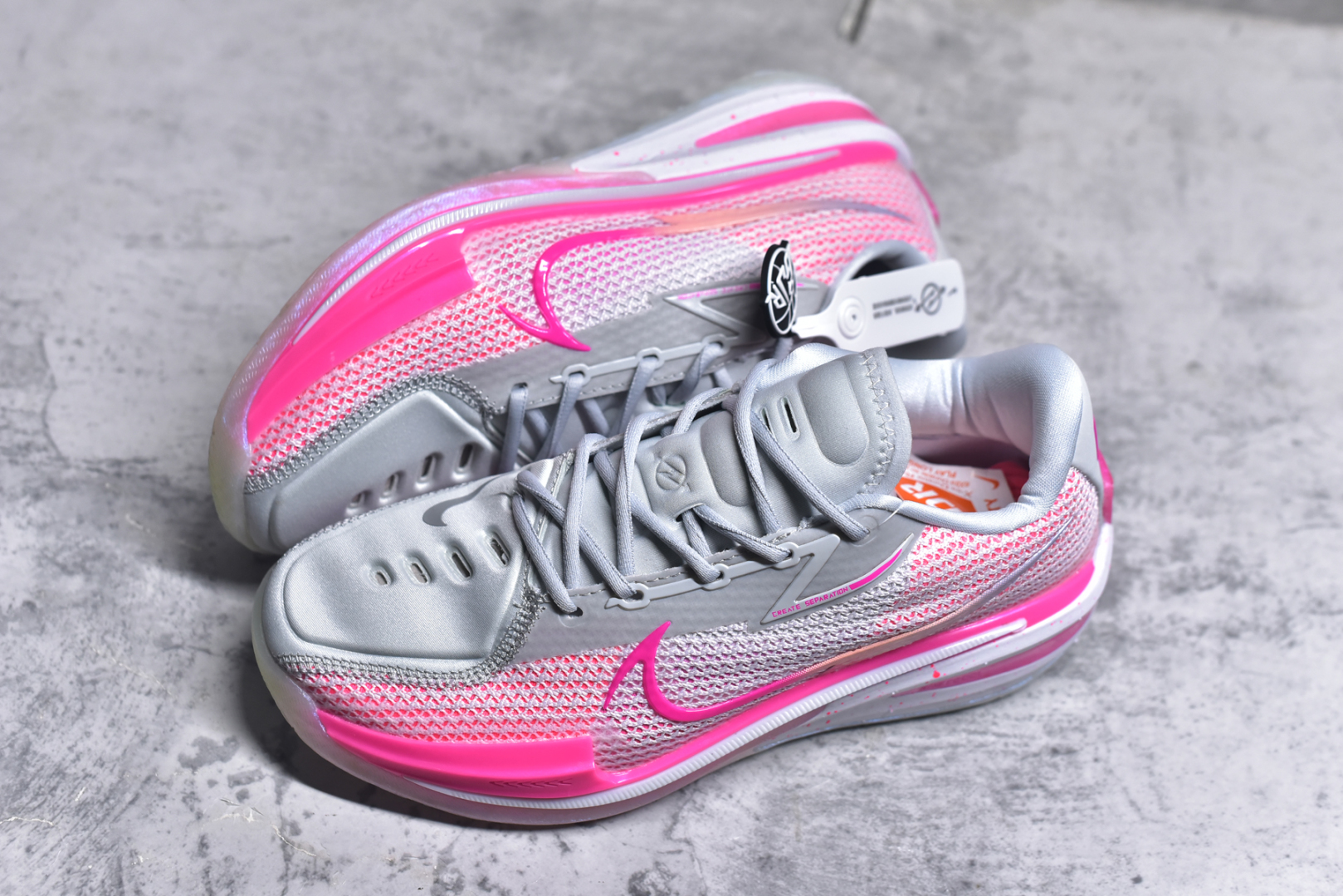 图片[7]-#公司级别 NK AIR ZOOM G.T. CUT 实战篮球鞋 全掌REACT+ZOOM STROBEL+后跟ZOOM 离地面更近的设计提供更快的反应速度 轻质双层网质鞋面 鞋面部分区域加强提供更好的控制力 低密度材料制成的鞋舌轻质舒适 后跟处分别配有“GT”字样和全新的鞋款系列Logo 尺码：36 36.5 37.5 38 38.5 39 40 40.5 41 42 42.5 43 44 44.5 45 46-选品中心