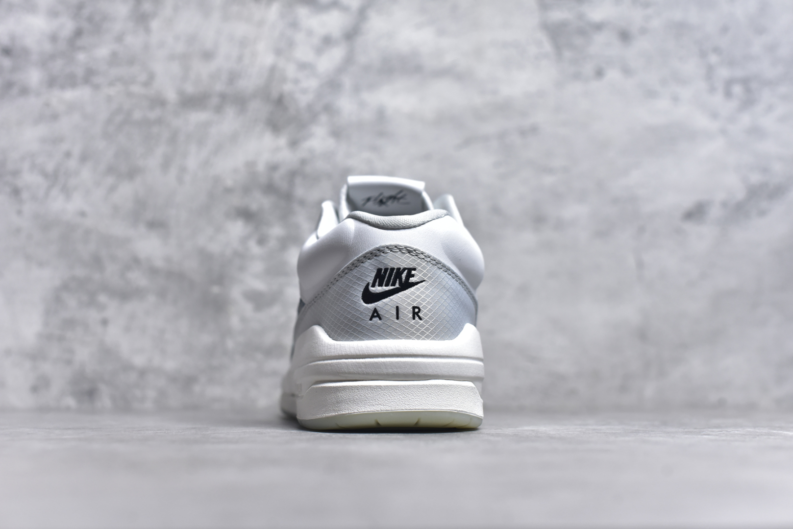 图片[5]-#Air Jordan Stadium AJ90 潮流运动板鞋 HV4092-100 充满了对TinkerHathield 原创设计的致敬 包括中足网状面板、前足外侧的鲨鱼齿轮廓、加垫鞋领和 NK Air 鞋跟品牌 鞋子本身采用网眼、皮革和绒面革材料混合制成 散发出现代美感 并配备了该品牌全新的 Formula 23 足底缓震技术 AirJordan Stadium 90 鞋舌标签在鞋舌内侧印有“Flight”字样 完善了设计 尺码：36 36.5 37.5 38 38.5 39 40 40.5 41 42 42.5 43 44 44.5 45 46-选品中心