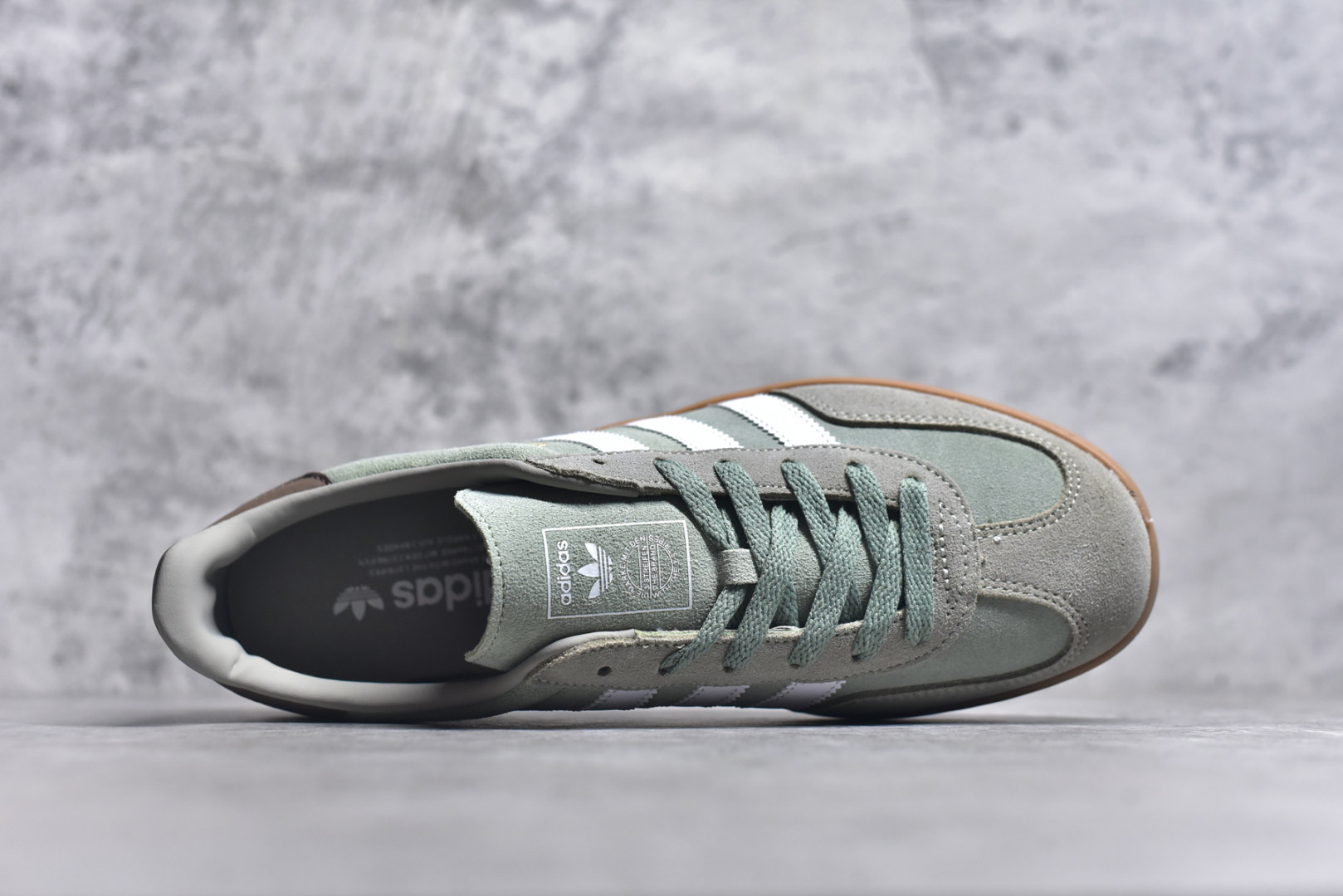 图片[4]-#AD Gazelle Indoor Trainers 羚羊内训系列低帮复古百搭休闲运动德训风板鞋 JI3526 90年代经典的复刻版！自60年代以足球训练鞋面世以来,Gazelle就以其经典设计席卷全球。1991年版本的复刻,再造经典Gazelle。采用皮革打造,搭配浊色细节,让这款经典更加简约。尺码：36 36⅔ 37⅓ 38 38⅔ 39⅓ 40 40⅔ 41⅓ 42 42⅔ 43⅓ 44⅓ 44⅔ 45-选品中心