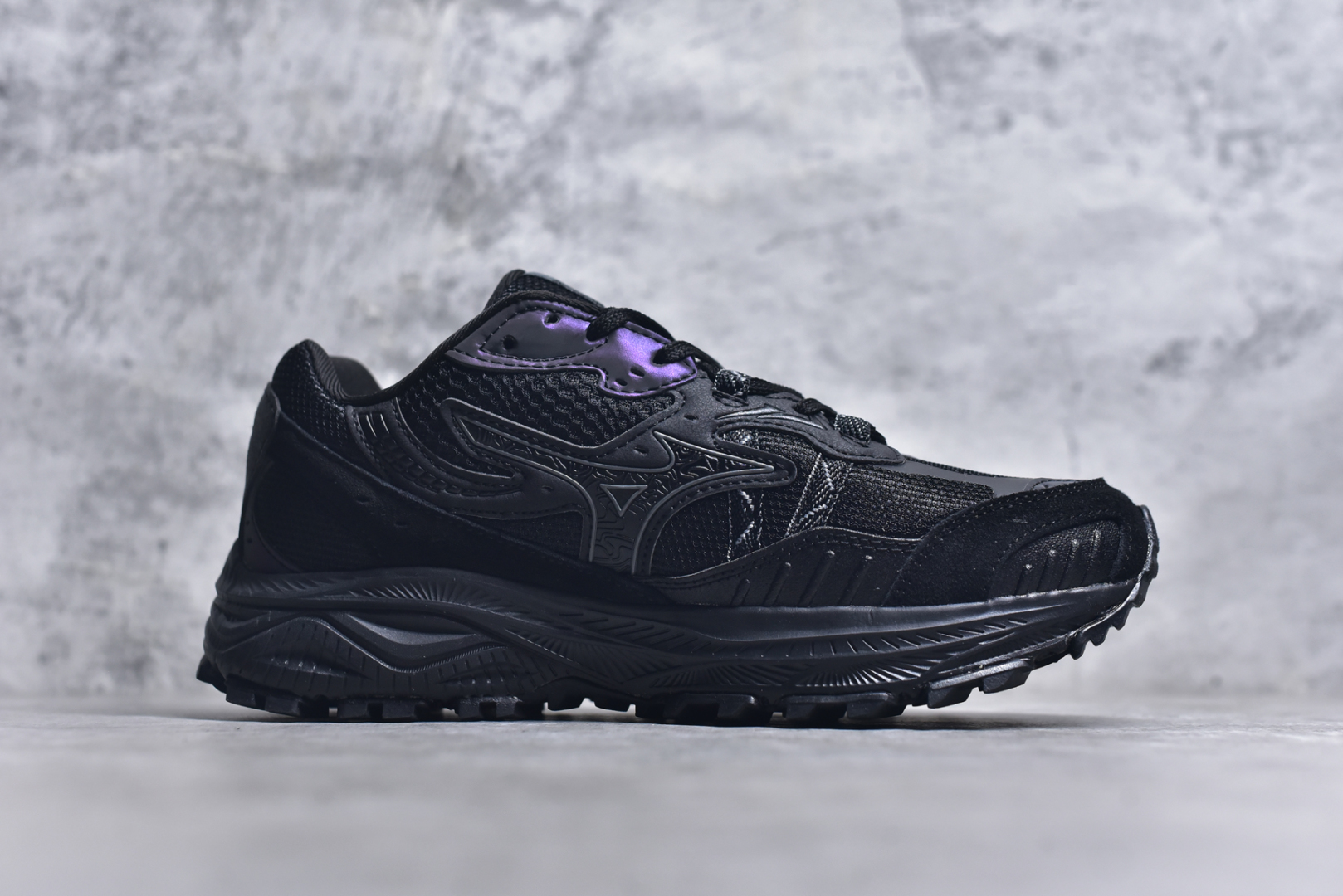 图片[3]-#Mizuno Speed 2K 美津浓复古厚底织物合成革防滑耐磨透气低帮休闲跑步鞋 美津浓（Mizuno）是日本美津浓株式会社于1906年创立的运动品牌，经过一个多世纪的不断努力现已成为世界著名的运动器具、服装和鞋类生产商。美津浓力求服务于各类运动项目，并竭力使运动生活更加愉快和振奋。产品种类齐全，覆盖几乎全部主要运动项目，达到30万多个品类。尺码：36 36.5 37.5 38 38.5 39 40 40.5 41 42 42.5 43 44 44.5 45-选品中心