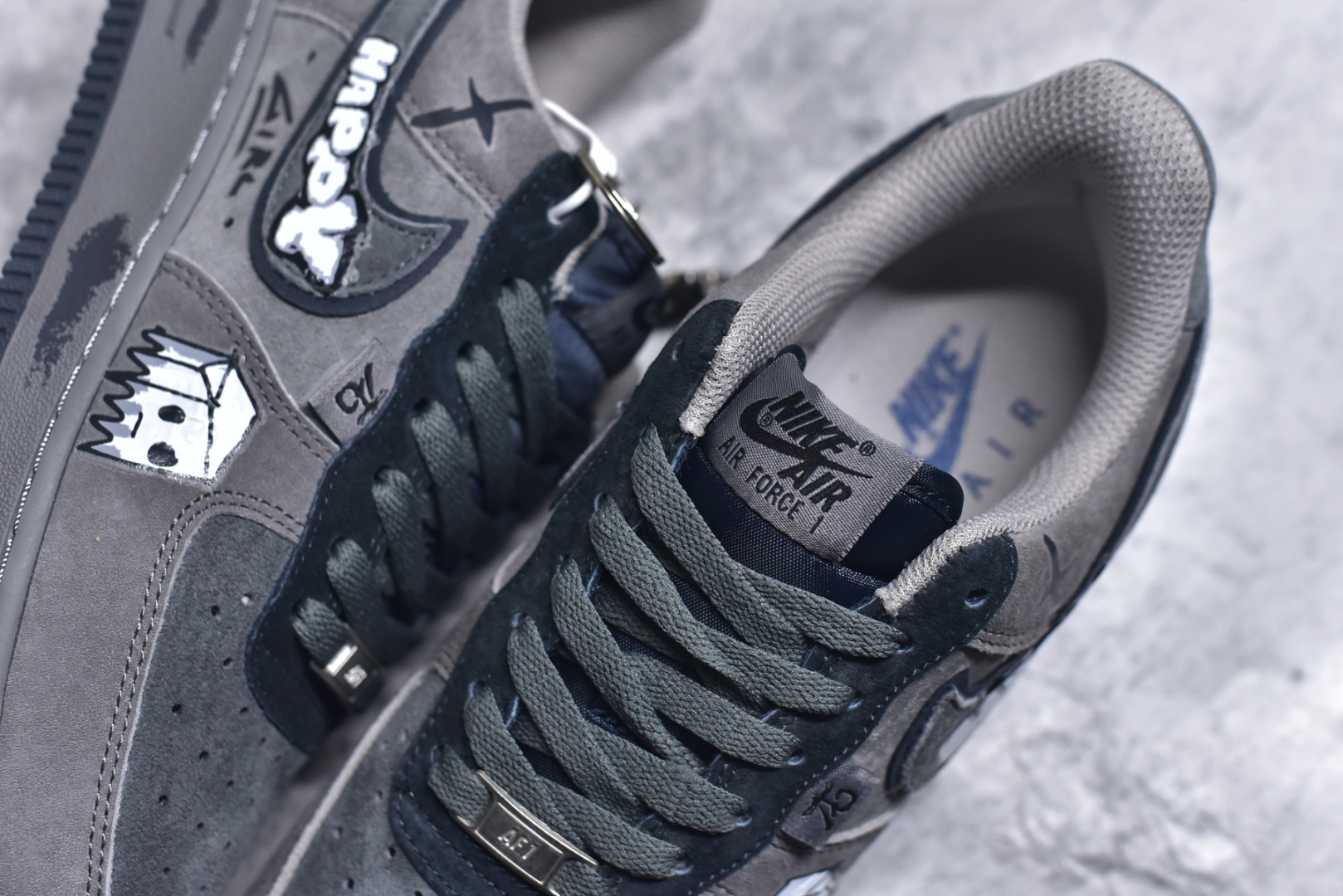 图片[9]-#Nike Air Force 1\’07 Low \”Box Ghost\” 漫画系列 箱子幽灵 空军一号低帮休闲板鞋 CD1221-806 #有一种闹鬼箱也叫幽灵箱，里LOST击败MEGA撒旦解锁，靠近后会出现小幽灵举起箱子攻击玩家，其掉落物本质上和普通箱子一样。 尺码：36 36.5 37.5 38 38.5 39 40 40.5 41 42 42.5 43 44 44.5 45 9.D4-选品中心