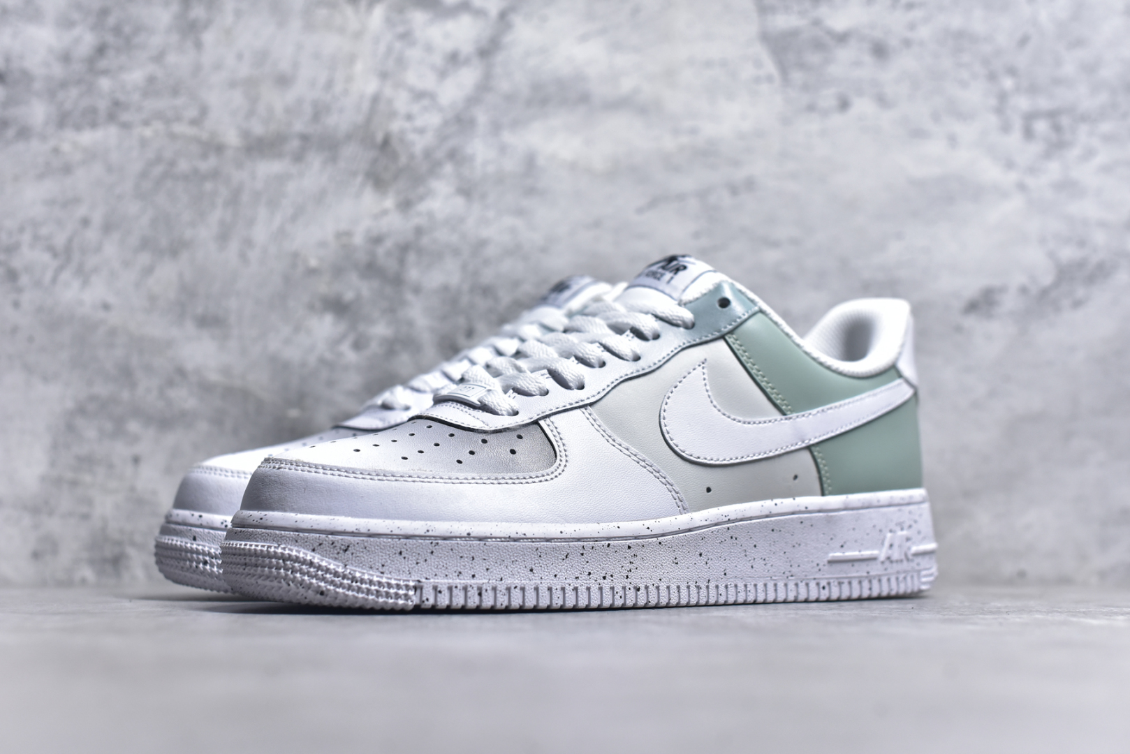 图片[2]-#NIke Air Force 1 ‘07 渐变绿泼墨 空军一号低帮休闲板鞋 原楦头原纸板 纯正空军版型 定制鞋盒 全掌内置全掌气垫 原厂中底钢印 拉帮完美 货号：MM6023-336 尺码：36 36.5 37.5 38 38.5 39 40 40.5 41 42 42.5 43 44 44.5 45-选品中心