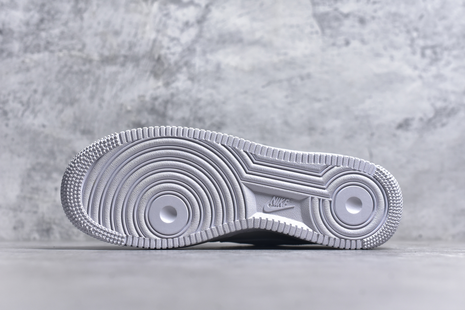图片[6]-#NIke Air Force 1 ‘07 渐变绿泼墨 空军一号低帮休闲板鞋 原楦头原纸板 纯正空军版型 定制鞋盒 全掌内置全掌气垫 原厂中底钢印 拉帮完美 货号：MM6023-336 尺码：36 36.5 37.5 38 38.5 39 40 40.5 41 42 42.5 43 44 44.5 45-选品中心