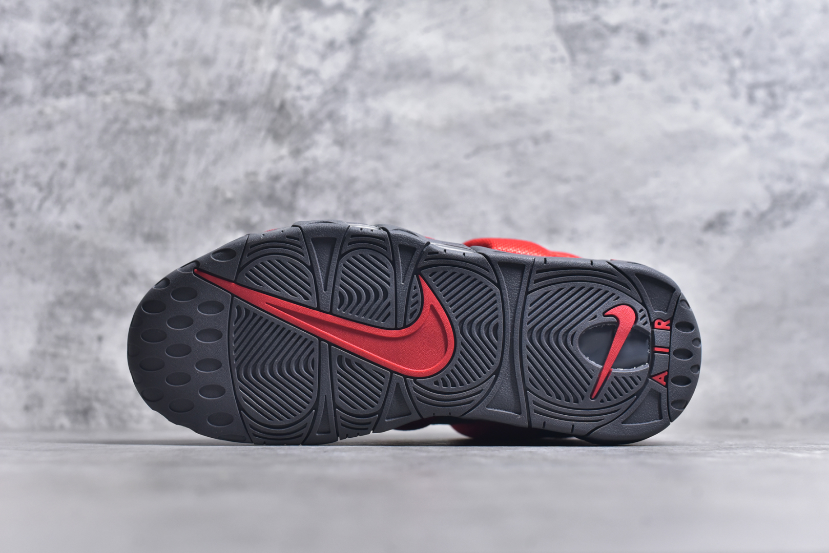 图片[6]-# NK Air More Uptempo Low 大AIR皮蓬复古篮球鞋 FZ3055-100 尺码：36 36.5 37.5 38 38.5 39 40 40.5 41 42 42.5 43 44 44.5 45-选品中心