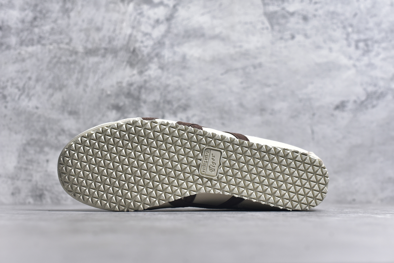 图片[6]-#OnitsukaTiger/鬼塚虎 Mexico 66 头层皮面低邦休闲跑步鞋 1183B391-251 尺码：36 37 37.5 38 39 39.5 40.5 41.5 42 42.5 43.5 44 44.5 45 K.C3-选品中心