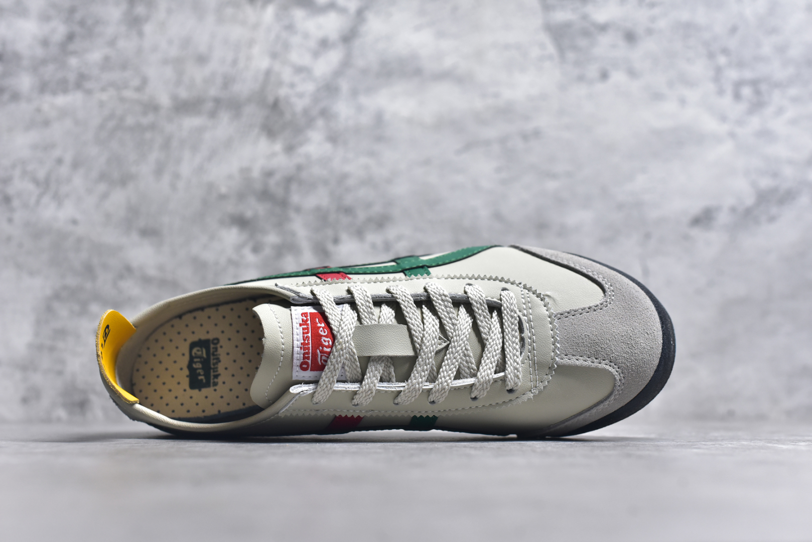 图片[4]-#Asics Onitsuka Tiger 亚瑟士 鬼冢虎系带皮面懒人鞋 #原装系带皮面 原装四联吊牌 中底纸板钢印 日系轻便运动休闲鞋 编码：DL408-1684 白绿红 尺码：36 37 37.5 38 39 39.5 40 40.5 41.5 42 42.5 43.5 44 44.5 45-选品中心