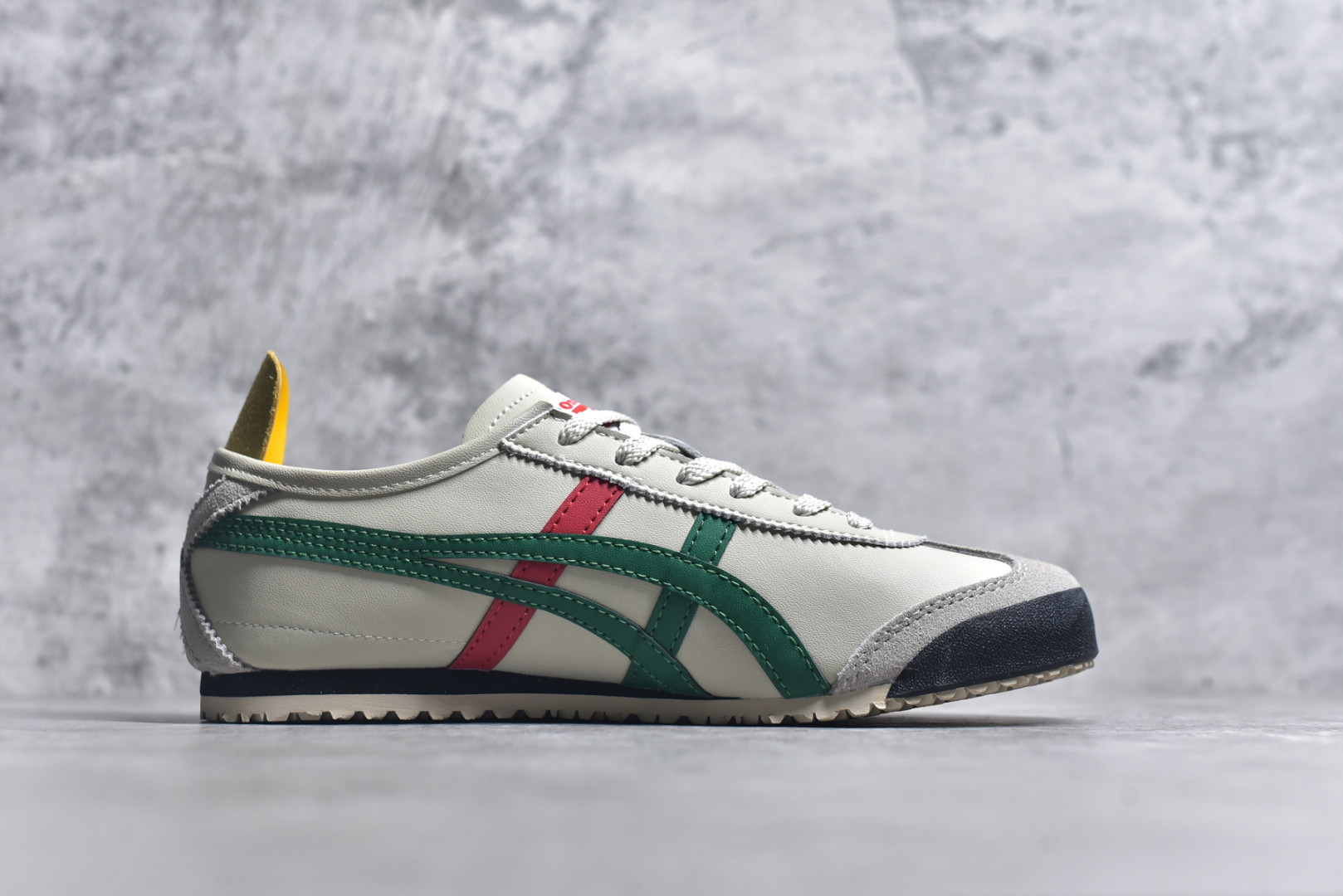 图片[3]-#Asics Onitsuka Tiger 亚瑟士 鬼冢虎系带皮面懒人鞋 #原装系带皮面 原装四联吊牌 中底纸板钢印 日系轻便运动休闲鞋 编码：DL408-1684 白绿红 尺码：36 37 37.5 38 39 39.5 40 40.5 41.5 42 42.5 43.5 44 44.5 45-选品中心