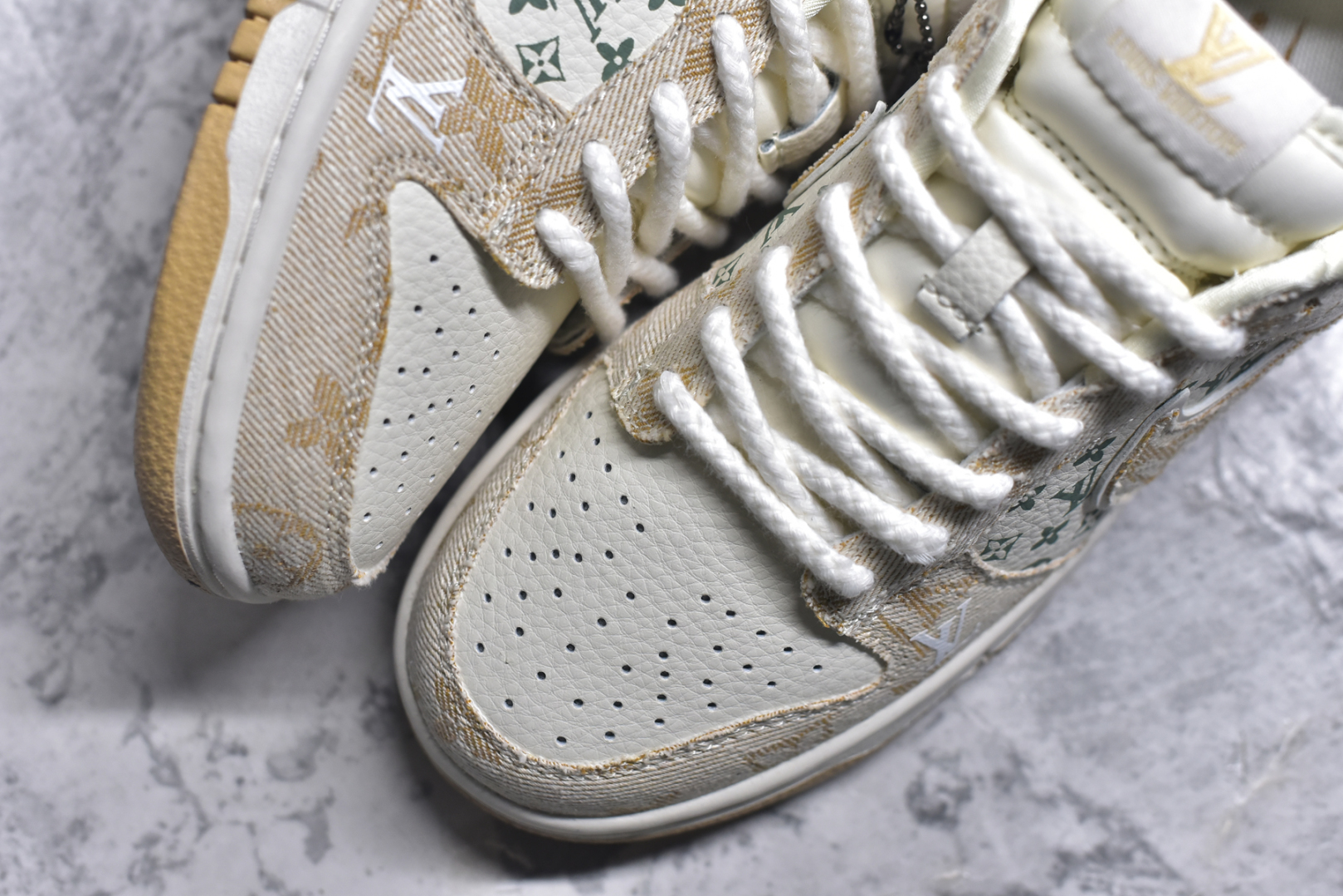 图片[8]-#耐克NIKE DUNK LOW RETRO扣篮系列 复古低帮休闲运动滑板板鞋 采用脚感柔软舒适ZoomAir气垫 有效吸收滑板等极限运动在落地时带来的冲击力 为街头运动者们提供更好的保护 货号：SJ2068-258 尺码：36 36.5 37.5 38 38.5 39 40 40.5 41 42 42.5 43 44 45-选品中心