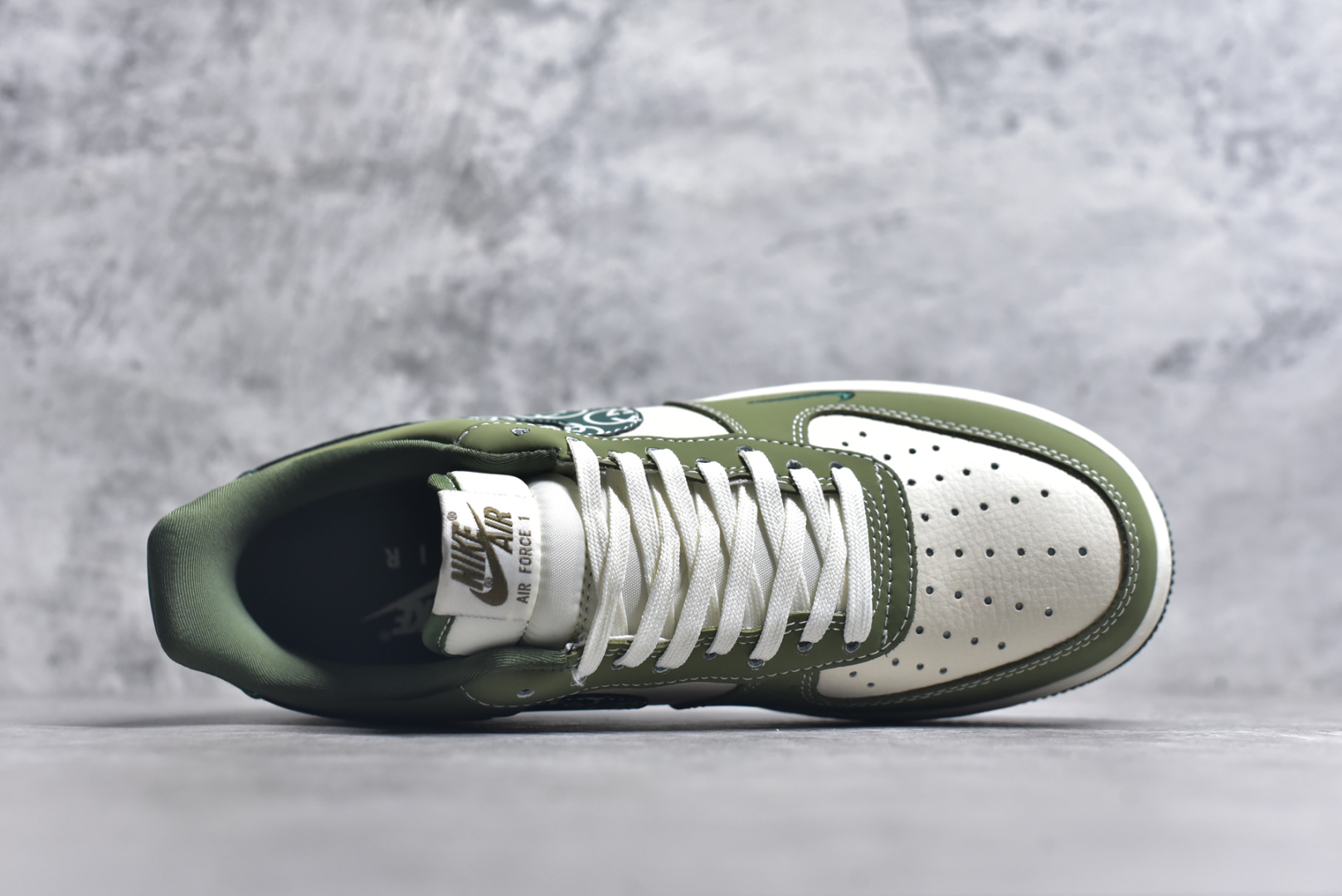 图片[4]-#Nike Air Force 1\’07 Low 古驰联名 绿腰果花勾 空军一号低帮休闲板鞋 KK1988-063 #原楦头原纸板 原装鞋盒 定制五金配件 内置全掌气垫 原厂鞋底 尺码：36 36.5 37.5 38 38.5 39 40 40.5 41 42 42.5 43 44 44.5 45 9.D4-选品中心