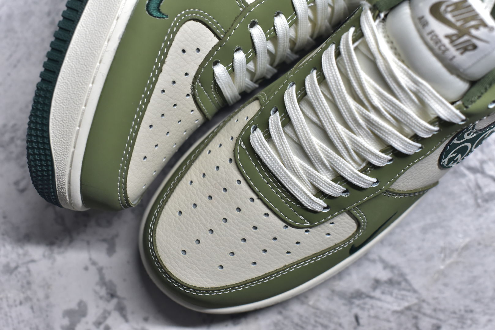 图片[8]-#Nike Air Force 1\’07 Low 古驰联名 绿腰果花勾 空军一号低帮休闲板鞋 KK1988-063 #原楦头原纸板 原装鞋盒 定制五金配件 内置全掌气垫 原厂鞋底 尺码：36 36.5 37.5 38 38.5 39 40 40.5 41 42 42.5 43 44 44.5 45 9.D4-选品中心