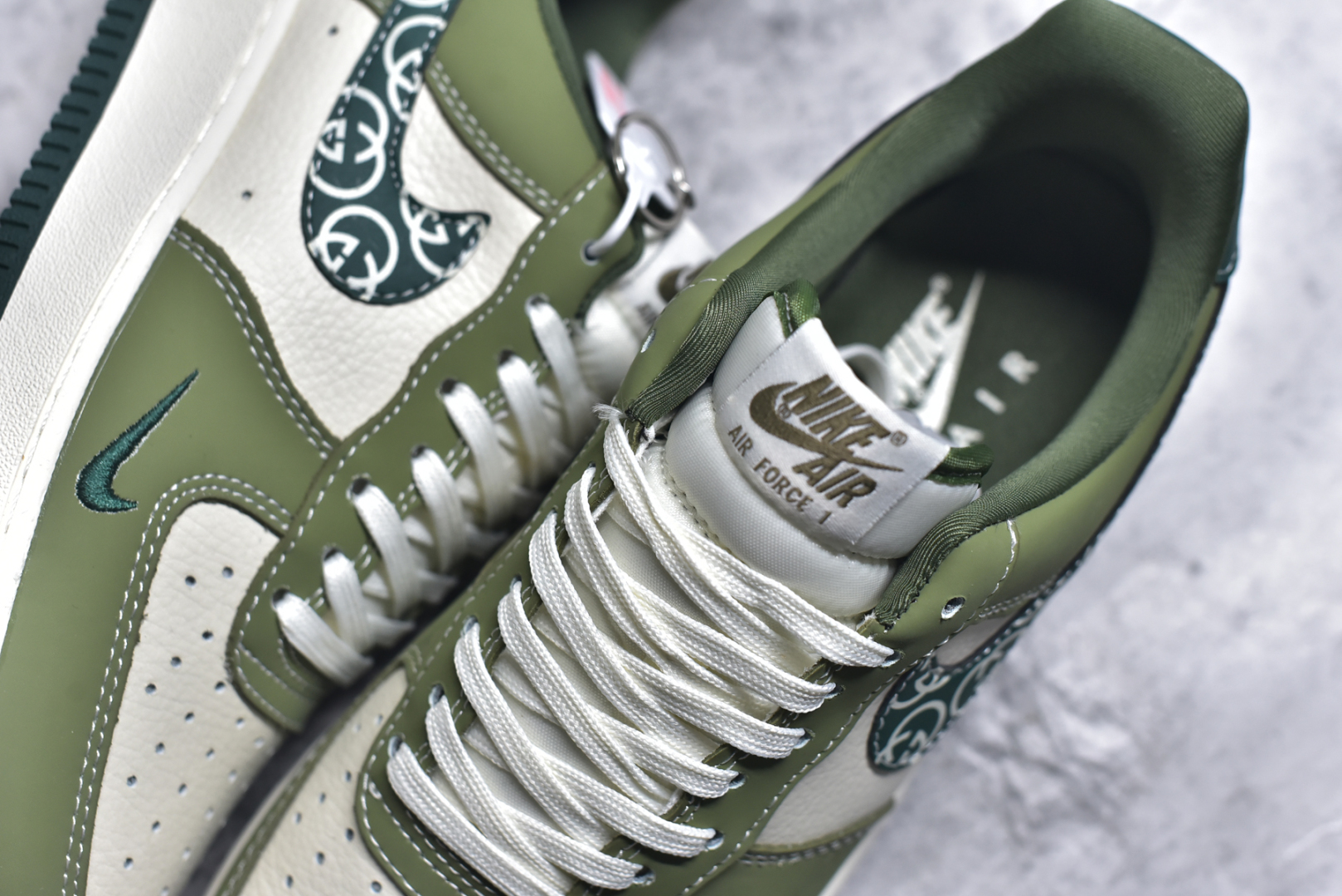 图片[9]-#Nike Air Force 1\’07 Low 古驰联名 绿腰果花勾 空军一号低帮休闲板鞋 KK1988-063 #原楦头原纸板 原装鞋盒 定制五金配件 内置全掌气垫 原厂鞋底 尺码：36 36.5 37.5 38 38.5 39 40 40.5 41 42 42.5 43 44 44.5 45 9.D4-选品中心