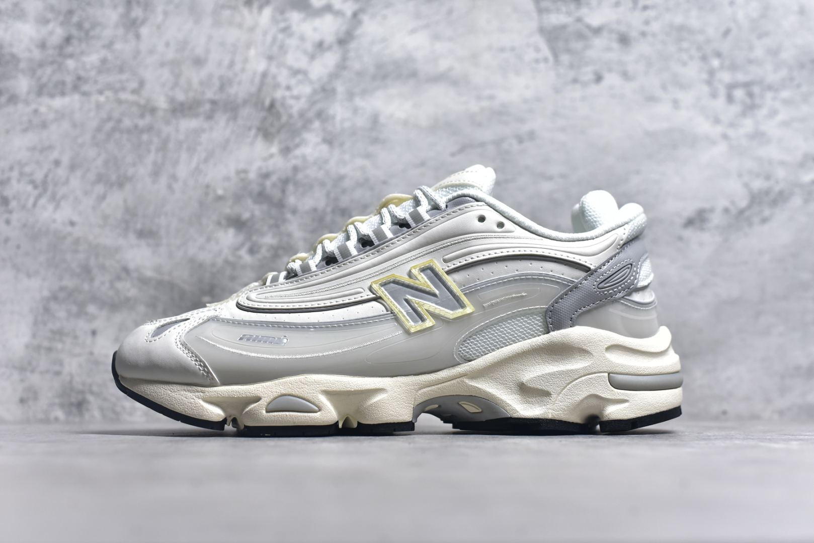 #NB 新百伦 New Balance 1000系列 复古老爹风低帮休闲运动跑步鞋 货号：M1000AC1 小红书穿搭款式 原楦原纸版开发版型 尺码：36 37 37.5 38 38.5 39 40 40.5 41 42 42.5 43 44 45 46.5-选品中心