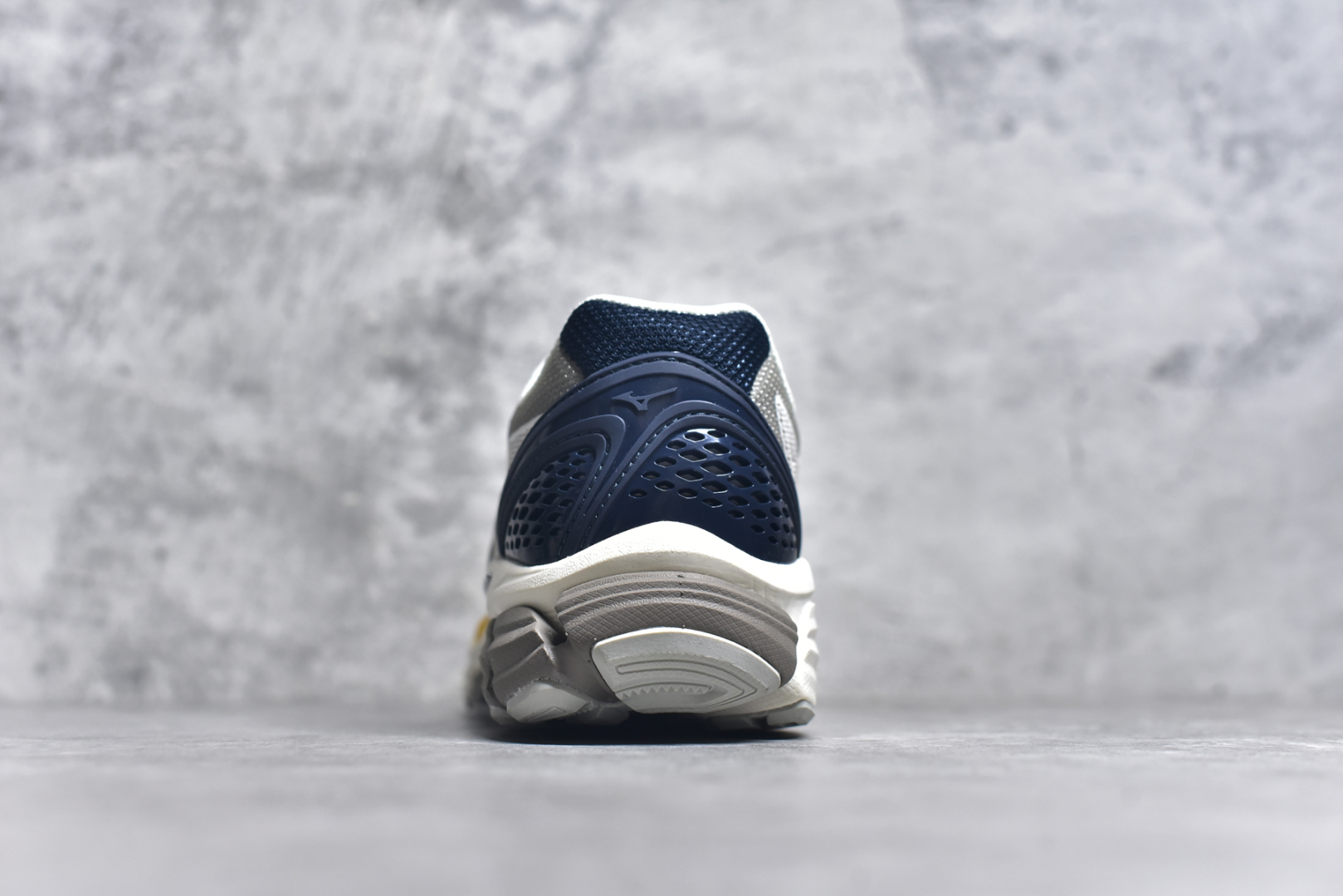 图片[5]-#公司级别 美津浓 Mizuno 舒过时尚减震防滑透气轻便包裏性 低帮 休闲跑步鞋 男女同款 尺码：36/45-选品中心