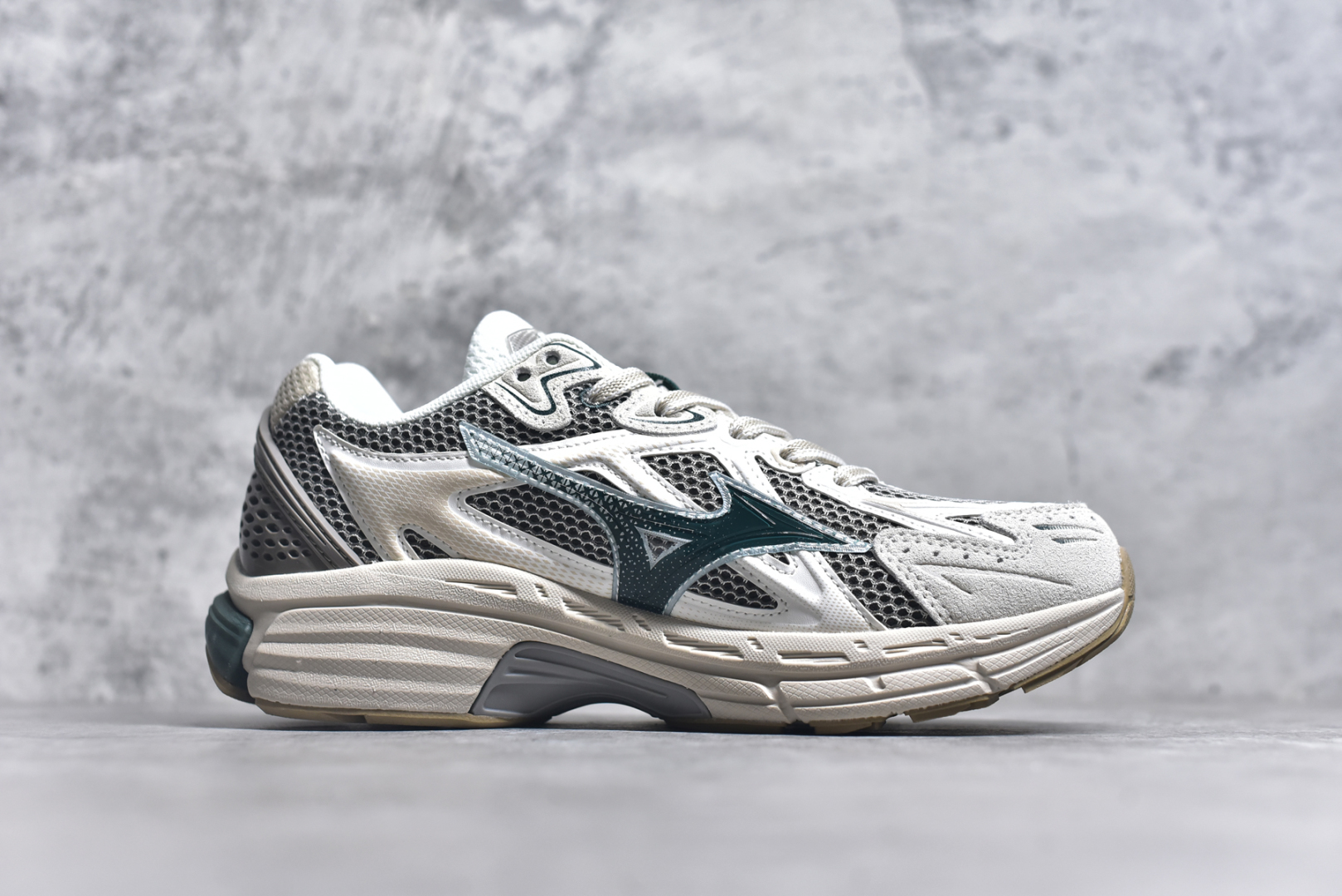 图片[3]-#公司级别 美津浓 Mizuno 舒过时尚减震防滑透气轻便包裏性 低帮 休闲跑步鞋 男女同款 尺码：36/45-选品中心