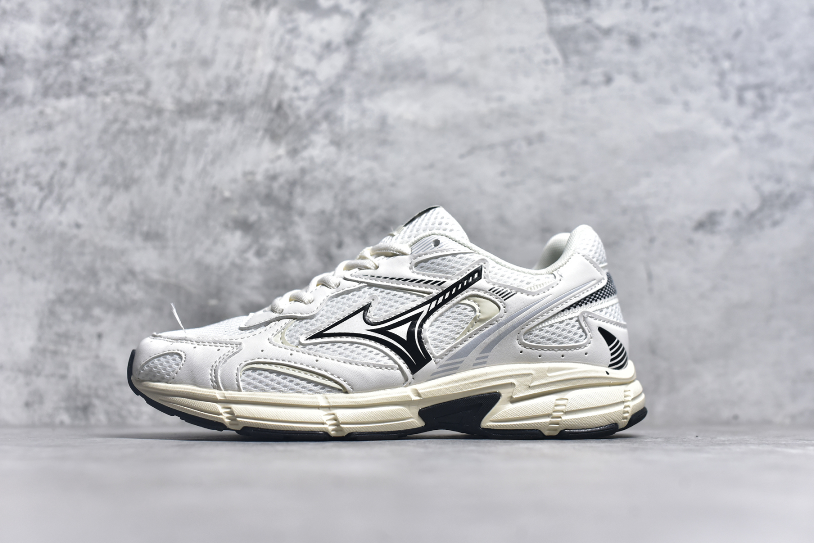 #公司级别 美津浓 Mizuno 舒适时尚减震防滑透气轻便包裏性 低帮 休闲跑步鞋 男女同款 尺码：36/45-选品中心
