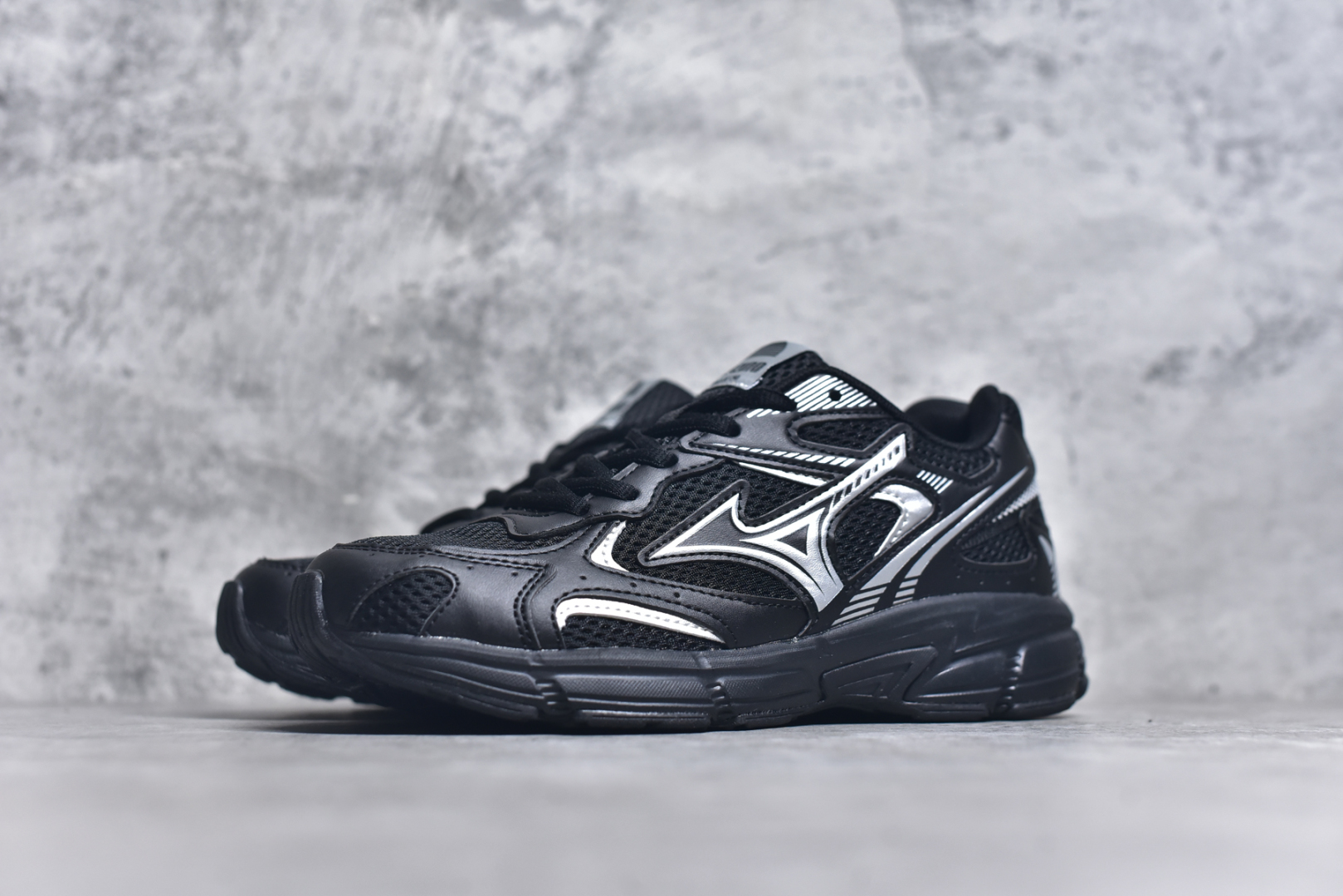 图片[2]-#公司级别 美津浓 Mizuno 舒适时尚减震防滑透气轻便包裏性 低帮 休闲跑步鞋 男女同款 尺码：36/45-选品中心