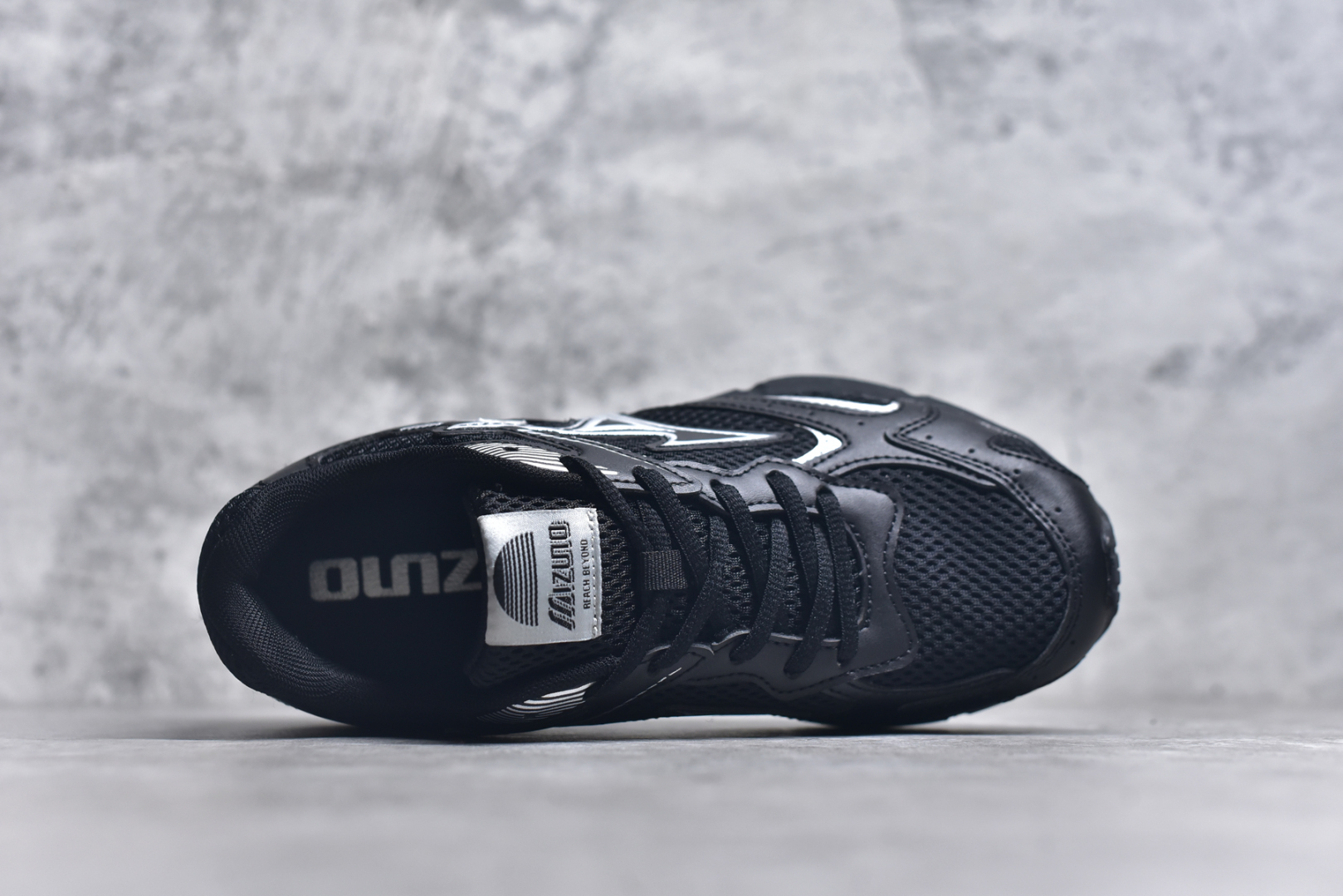 图片[4]-#公司级别 美津浓 Mizuno 舒适时尚减震防滑透气轻便包裏性 低帮 休闲跑步鞋 男女同款 尺码：36/45-选品中心