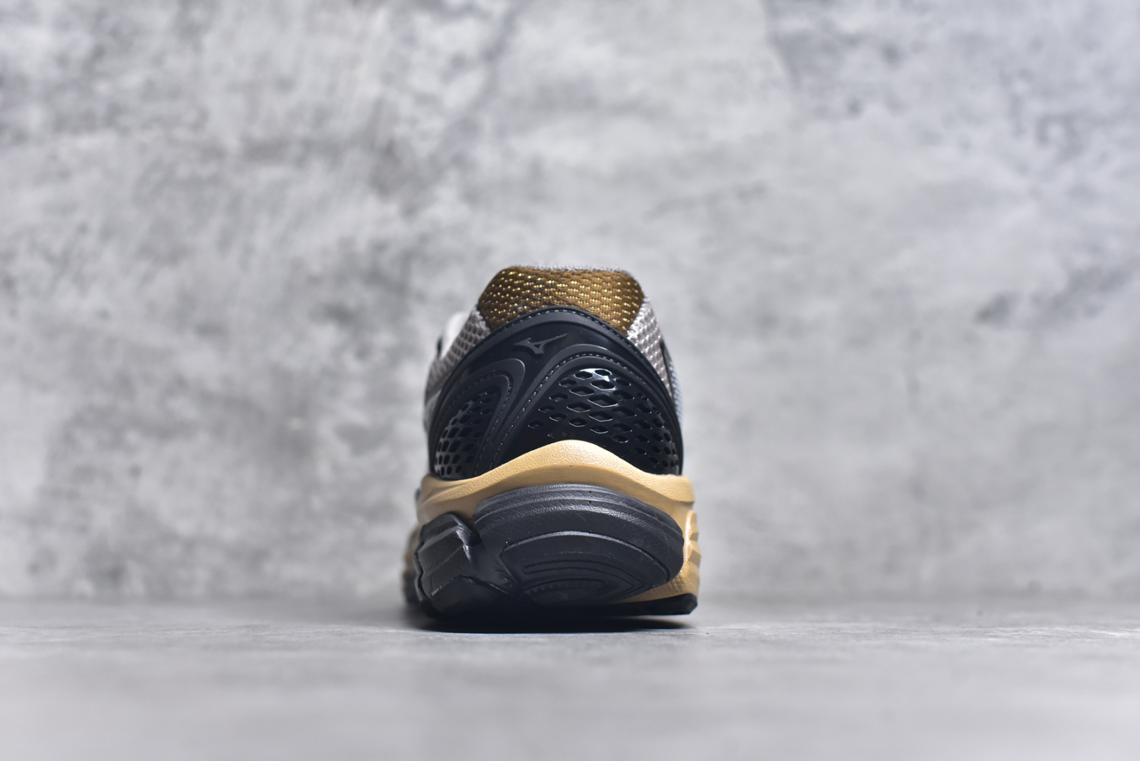 图片[5]-#公司级别 美津浓 Mizuno 舒适时尚减震防滑透气轻便包裏性 低帮 休闲跑步鞋 男女同款 尺码：36/45-选品中心