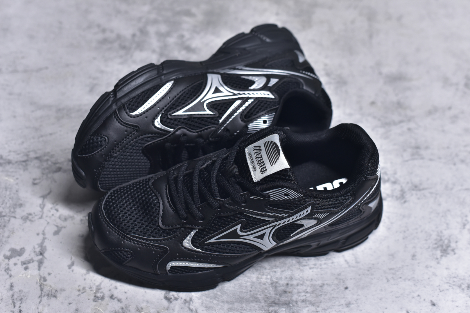 图片[7]-#公司级别 美津浓 Mizuno 舒适时尚减震防滑透气轻便包裏性 低帮 休闲跑步鞋 男女同款 尺码：36/45-选品中心