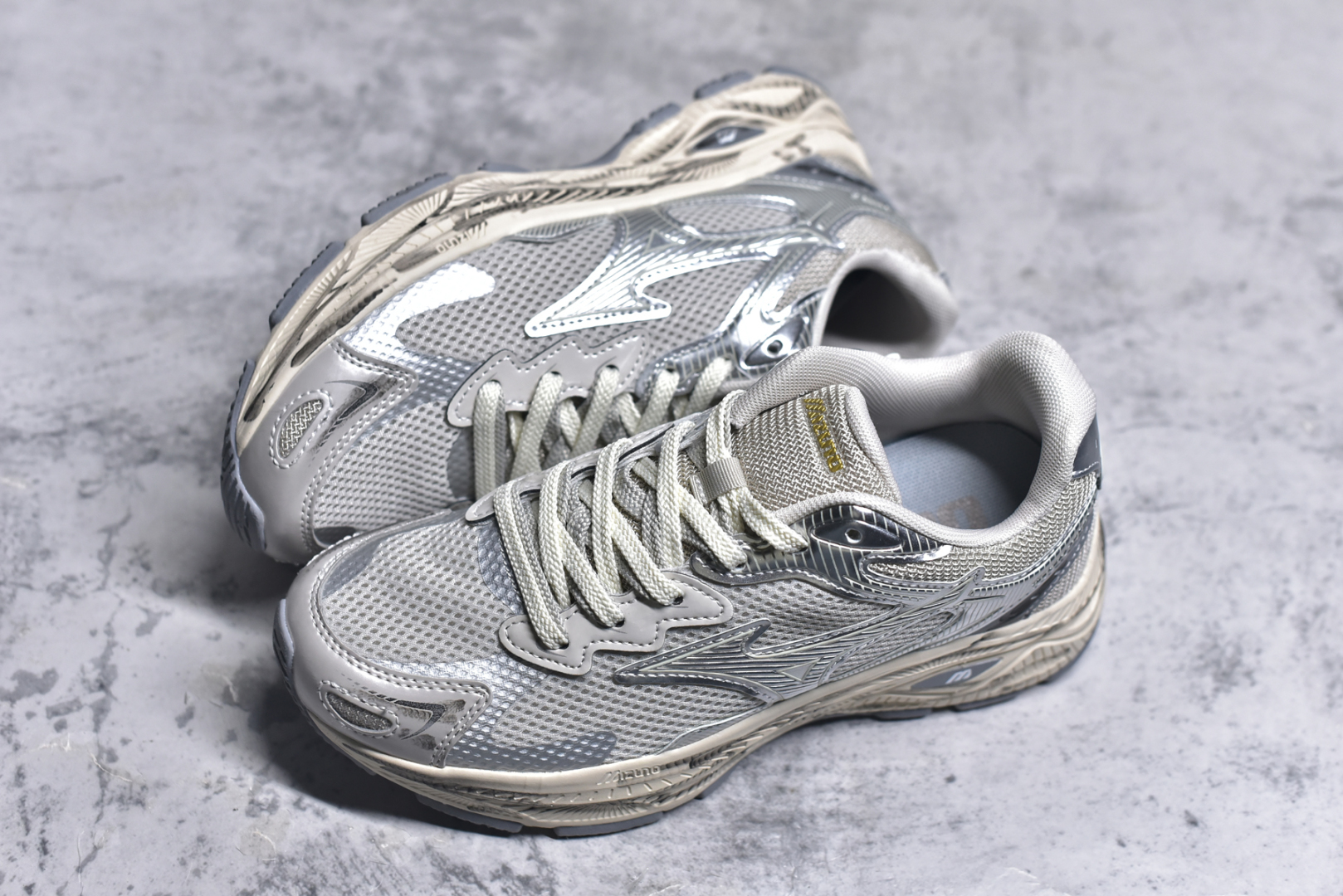 图片[7]-#公司级别 美津浓 Mizuno 舒适时尚减震防滑透气轻便包裏性 低帮 休闲跑步鞋 男女同款 尺码：36/45-选品中心