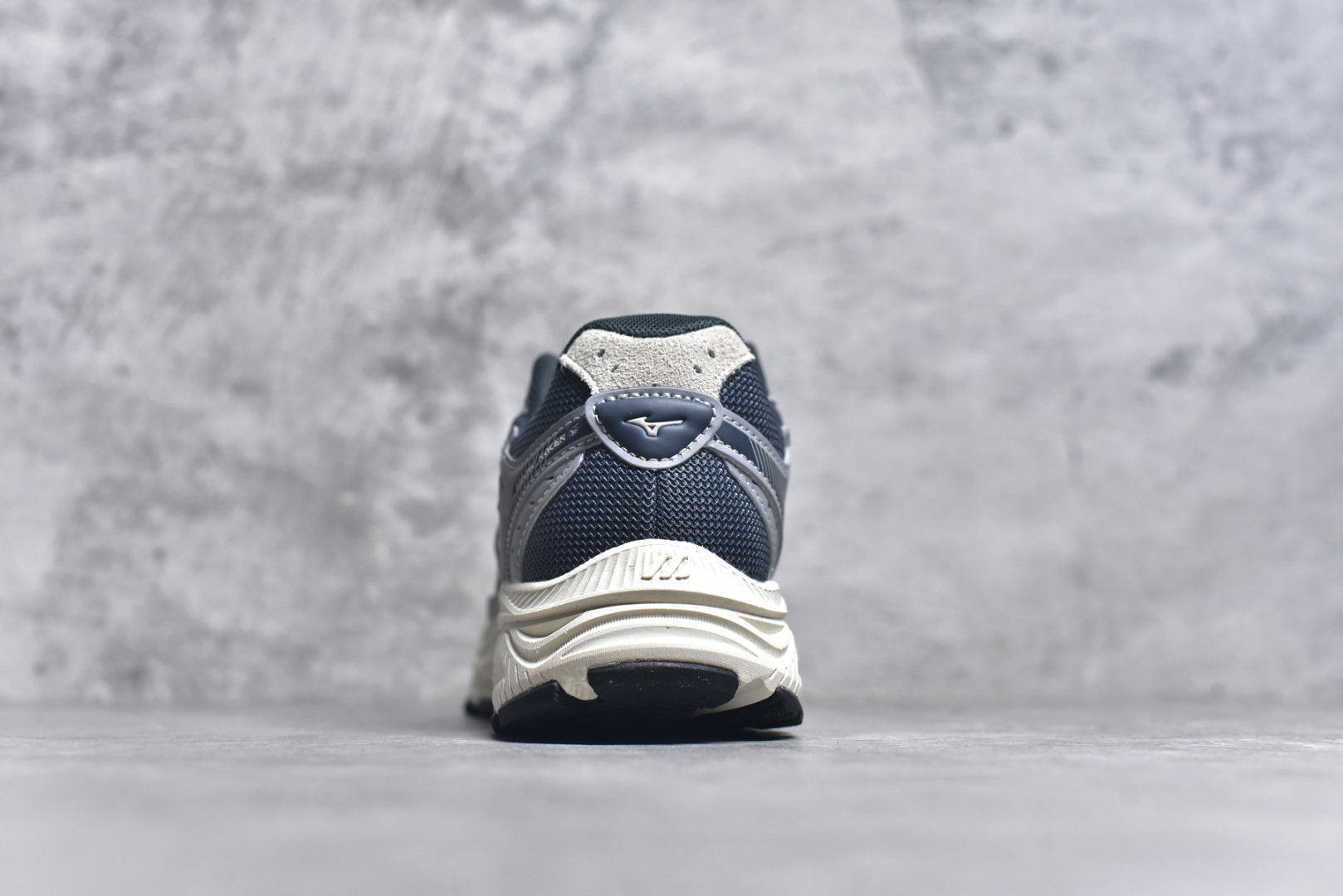 图片[5]-#公司级别 美津浓 Mizuno 舒适时尚减震防滑透气轻便包裏性 低帮 休闲跑步鞋 男女同款 尺码：36/45-选品中心