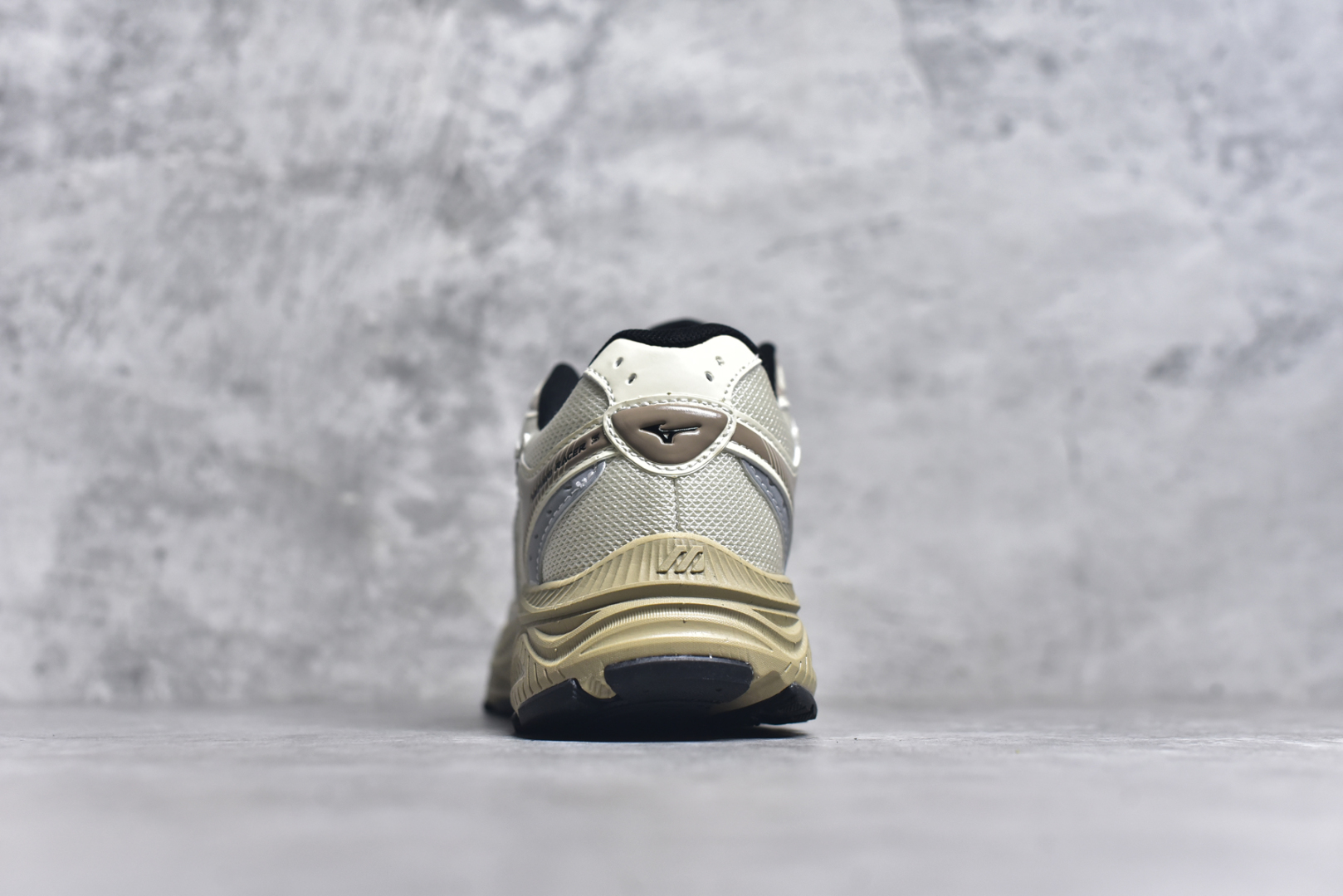 图片[5]-#公司级别 美津浓 Mizuno 舒适时尚减震防滑透气轻便包裏性 低帮 休闲跑步鞋 男女同款 尺码：36/45-选品中心