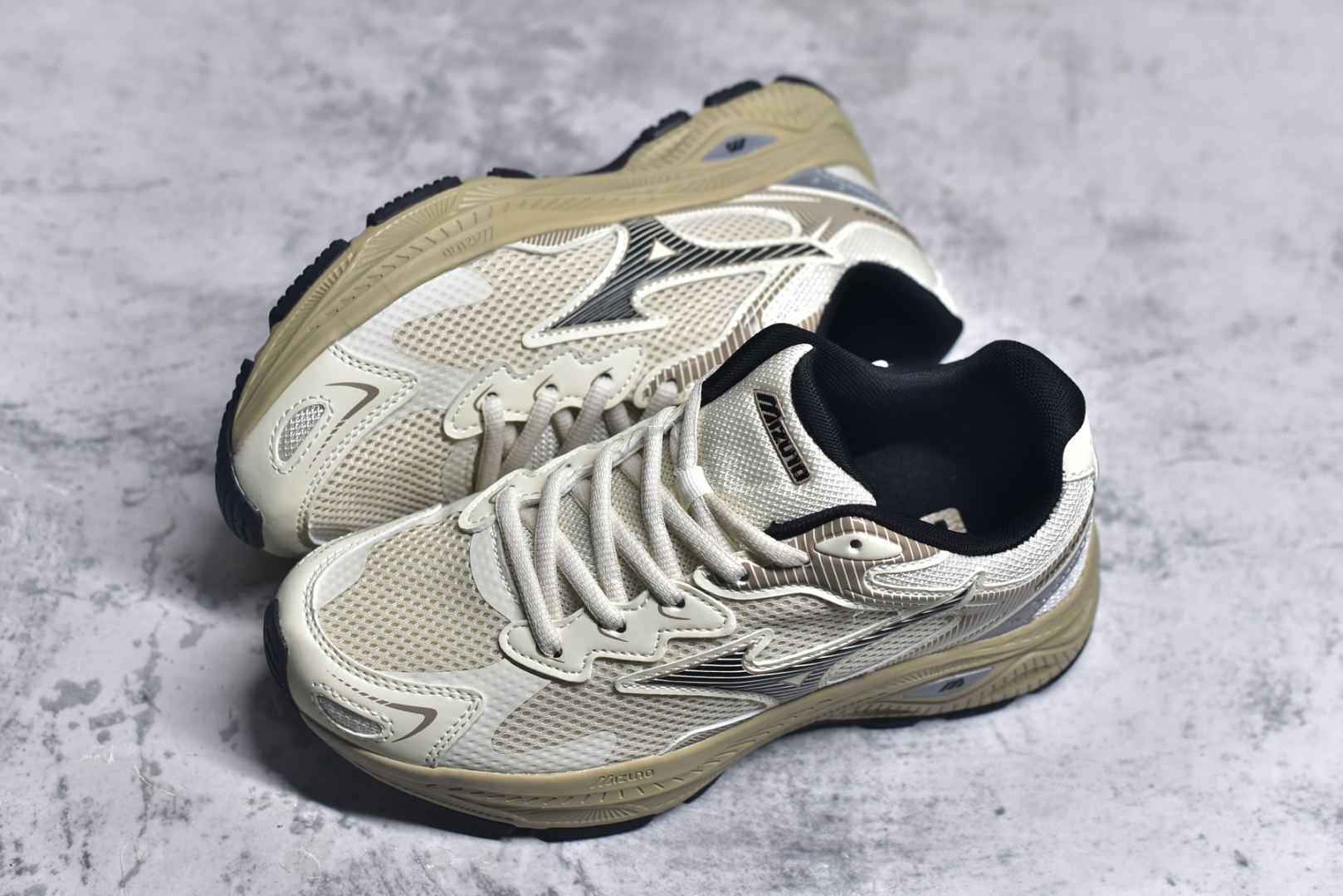 图片[7]-#公司级别 美津浓 Mizuno 舒适时尚减震防滑透气轻便包裏性 低帮 休闲跑步鞋 男女同款 尺码：36/45-选品中心
